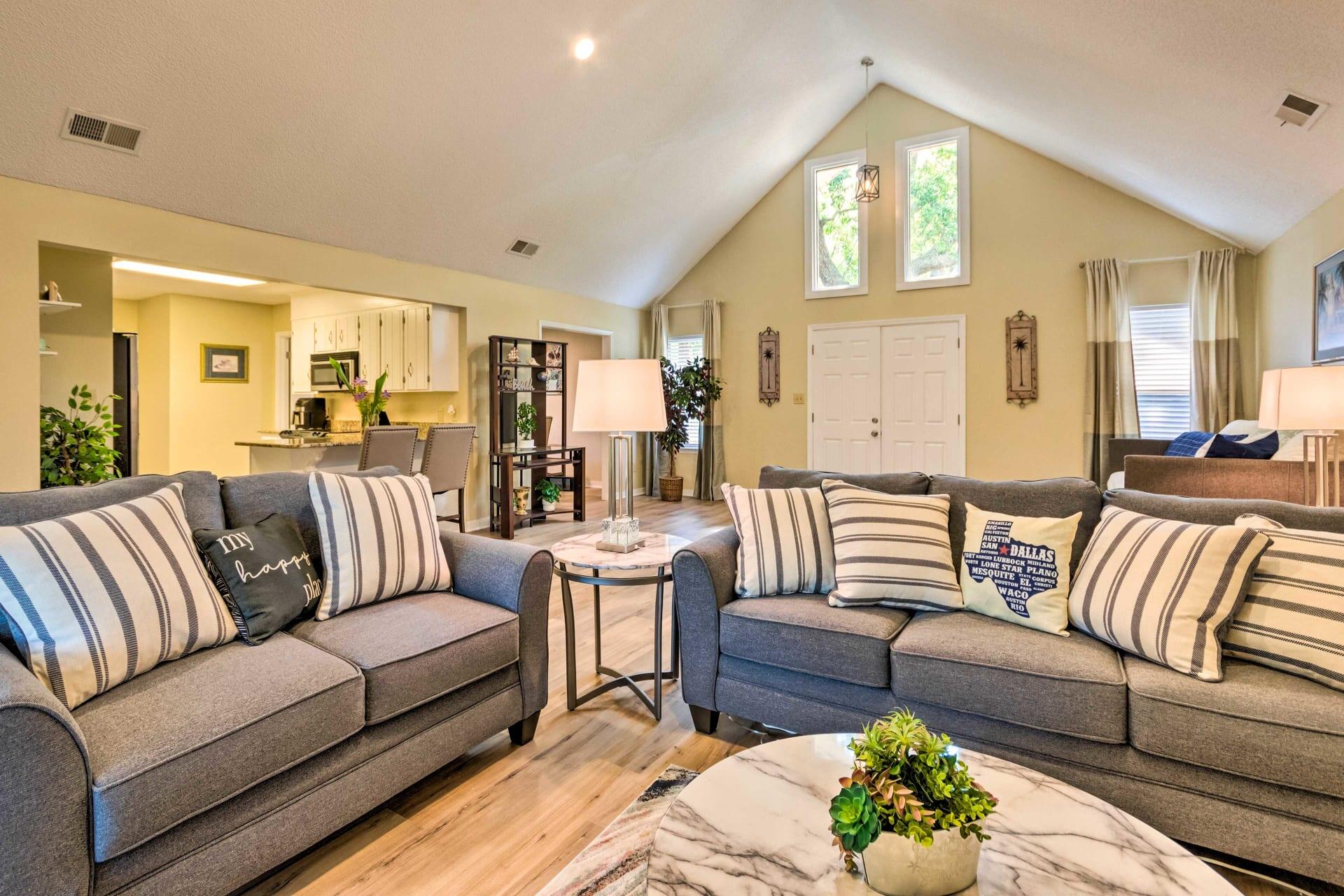 WHISPER BAY - Residential Lease