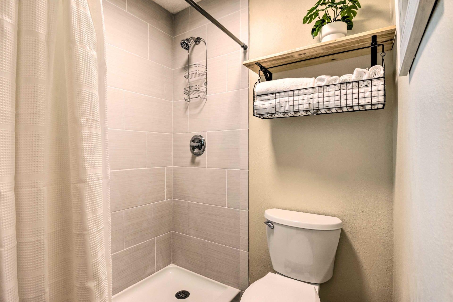 WHISPER BAY - Residential Lease