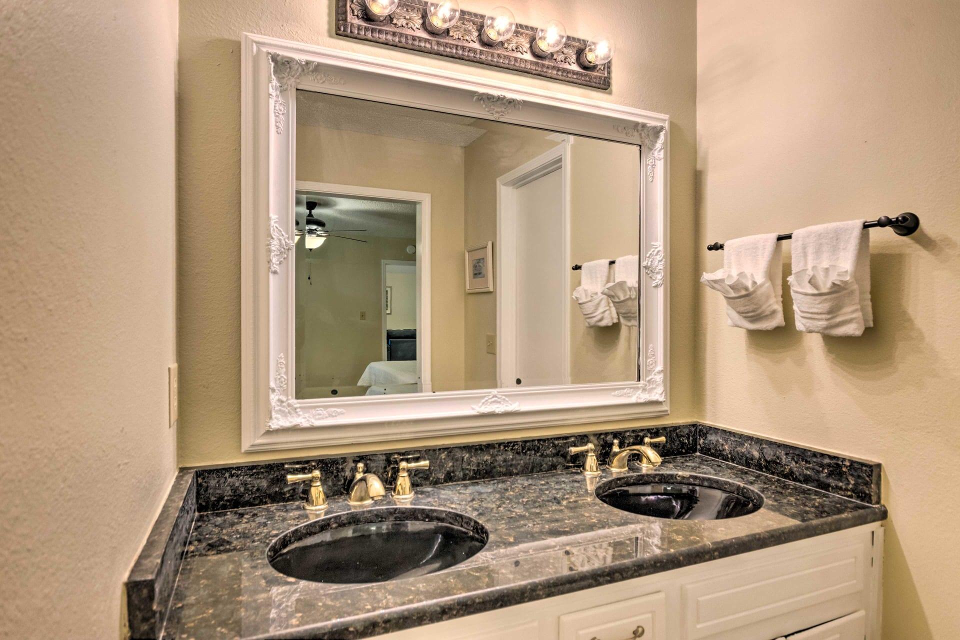 WHISPER BAY - Residential Lease