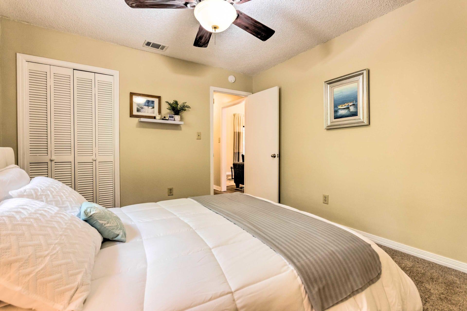 WHISPER BAY - Residential Lease