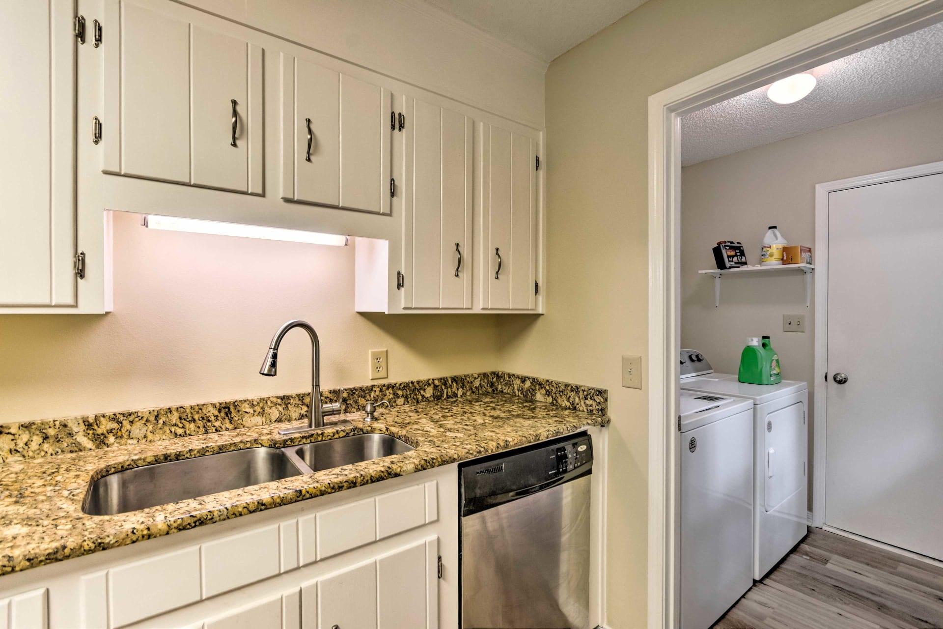 WHISPER BAY - Residential Lease