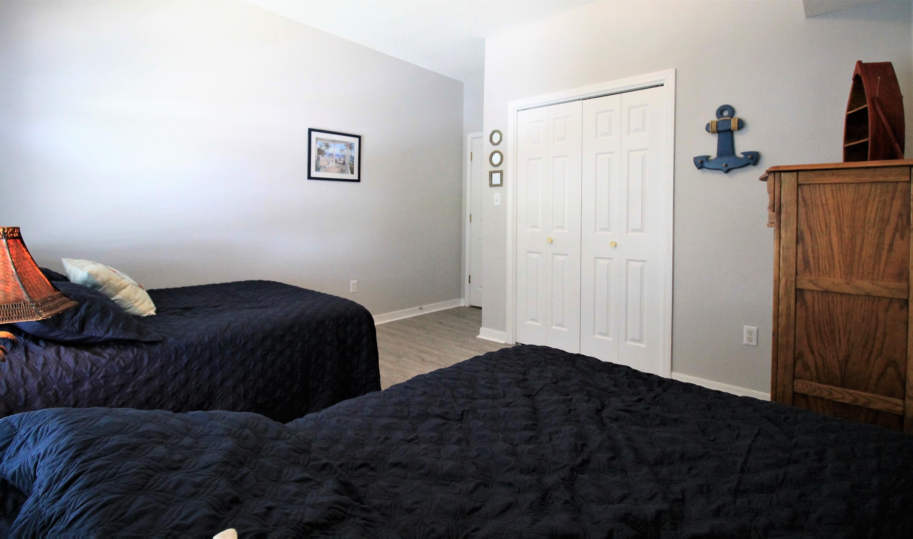 THE OAKS - Residential Lease
