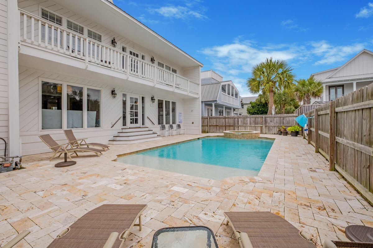 CRYSTAL BEACH - Residential