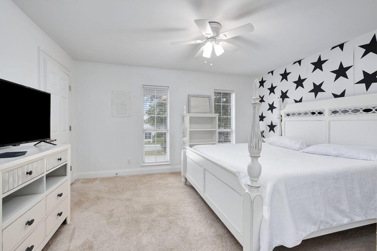 CRYSTAL BEACH - Residential