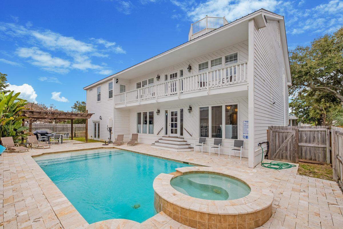 CRYSTAL BEACH - Residential