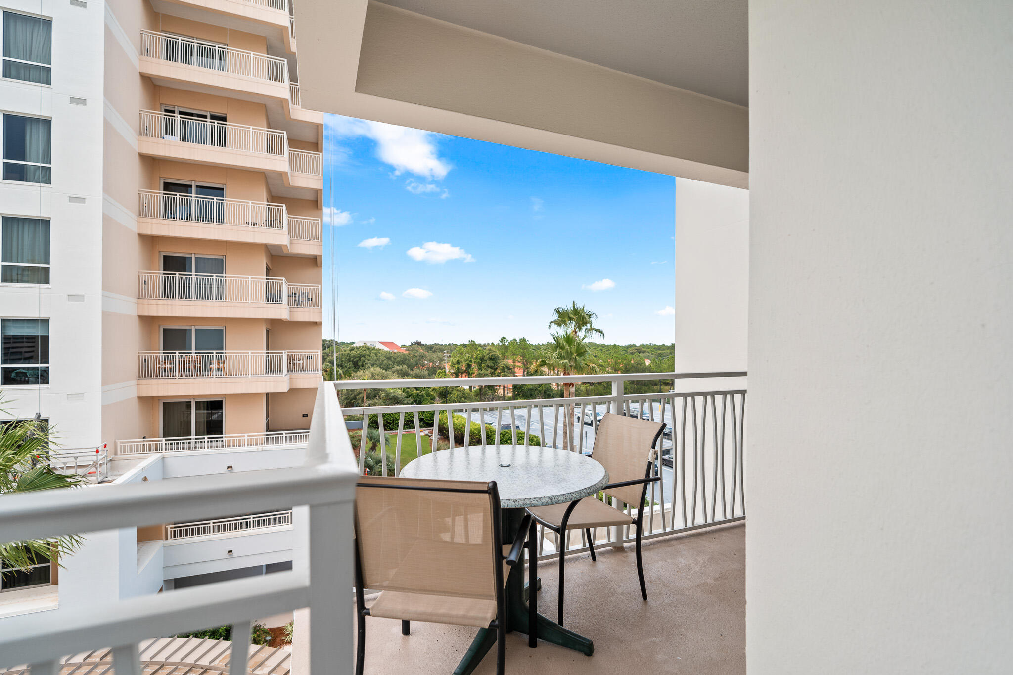 LUAU II - Residential