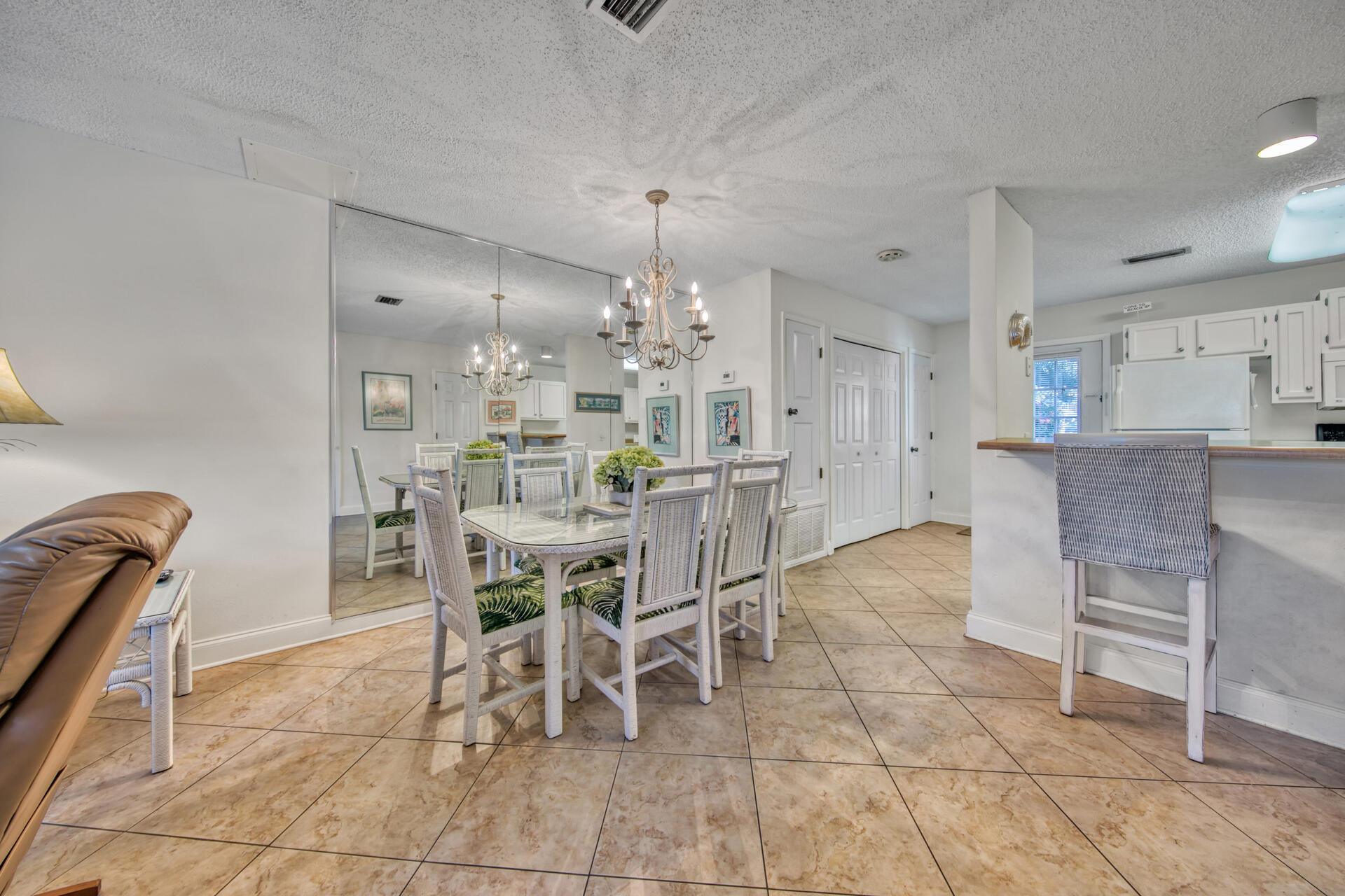 WOODLAND SHORES T/H PH I - Residential