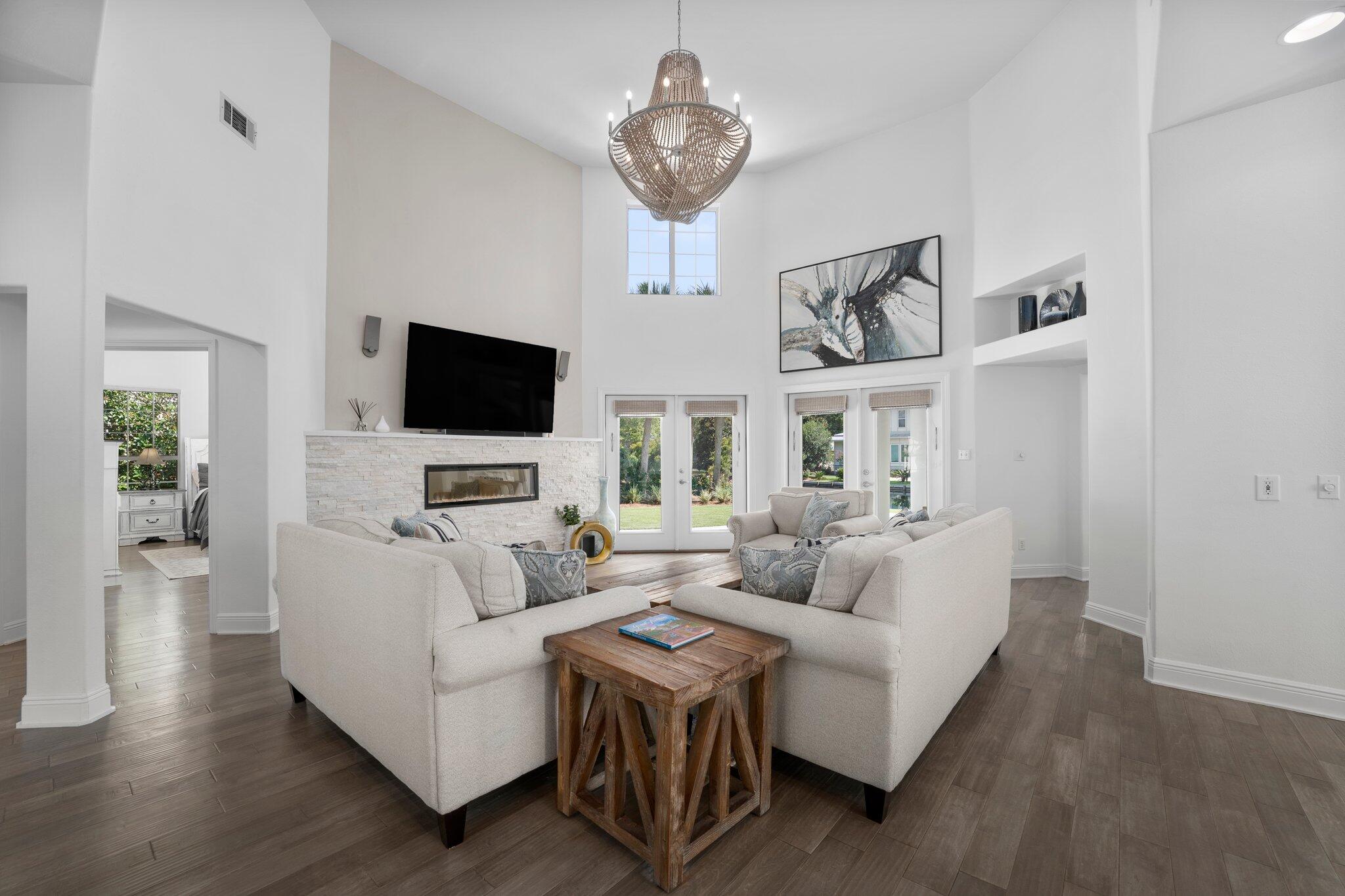 TROON DRIVE - Residential