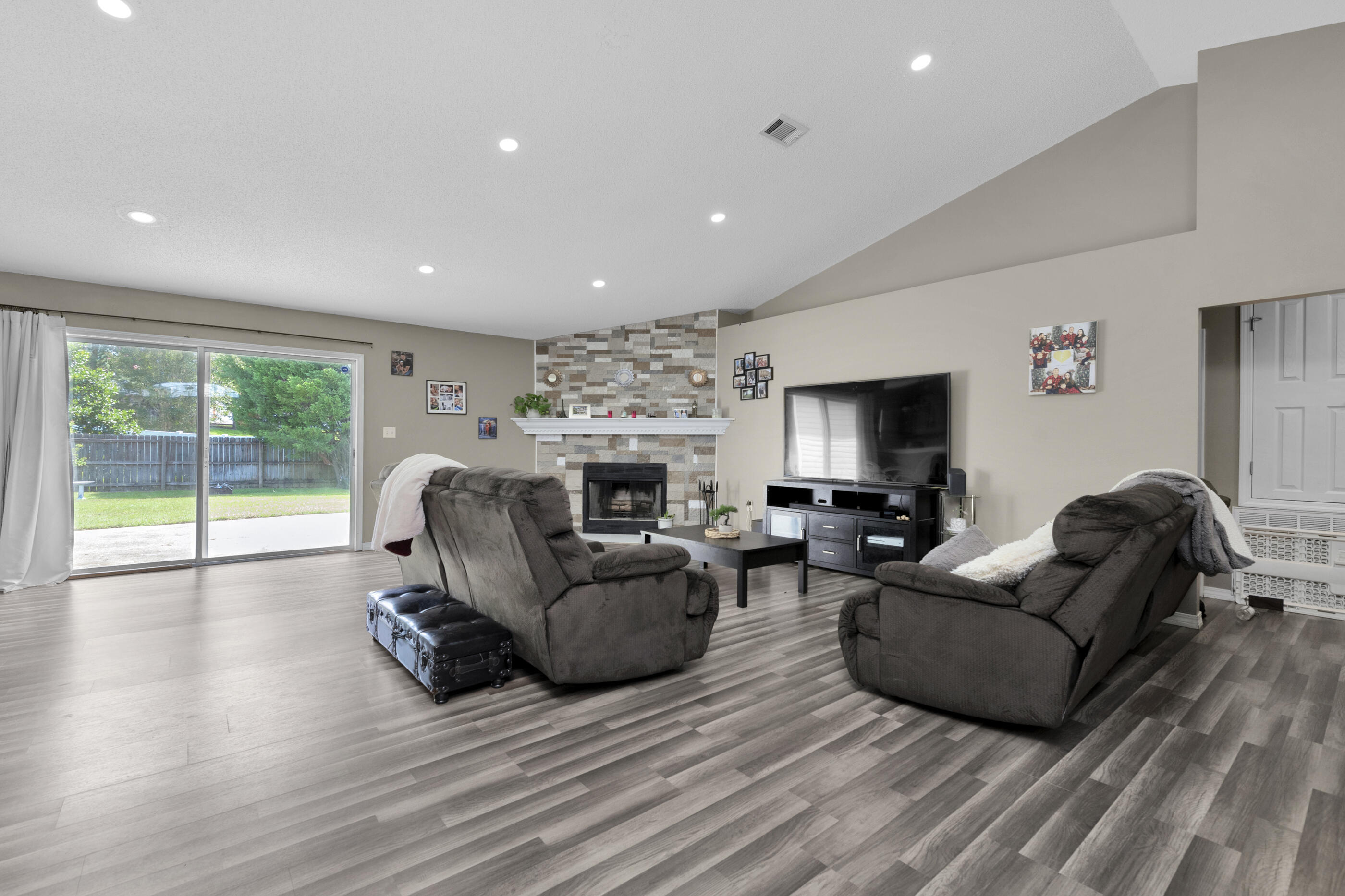 SILVER OAKS PH 2 - Residential