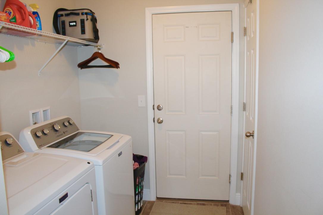 MAGNOLIA LAKE ESTATES PH 2 - Residential