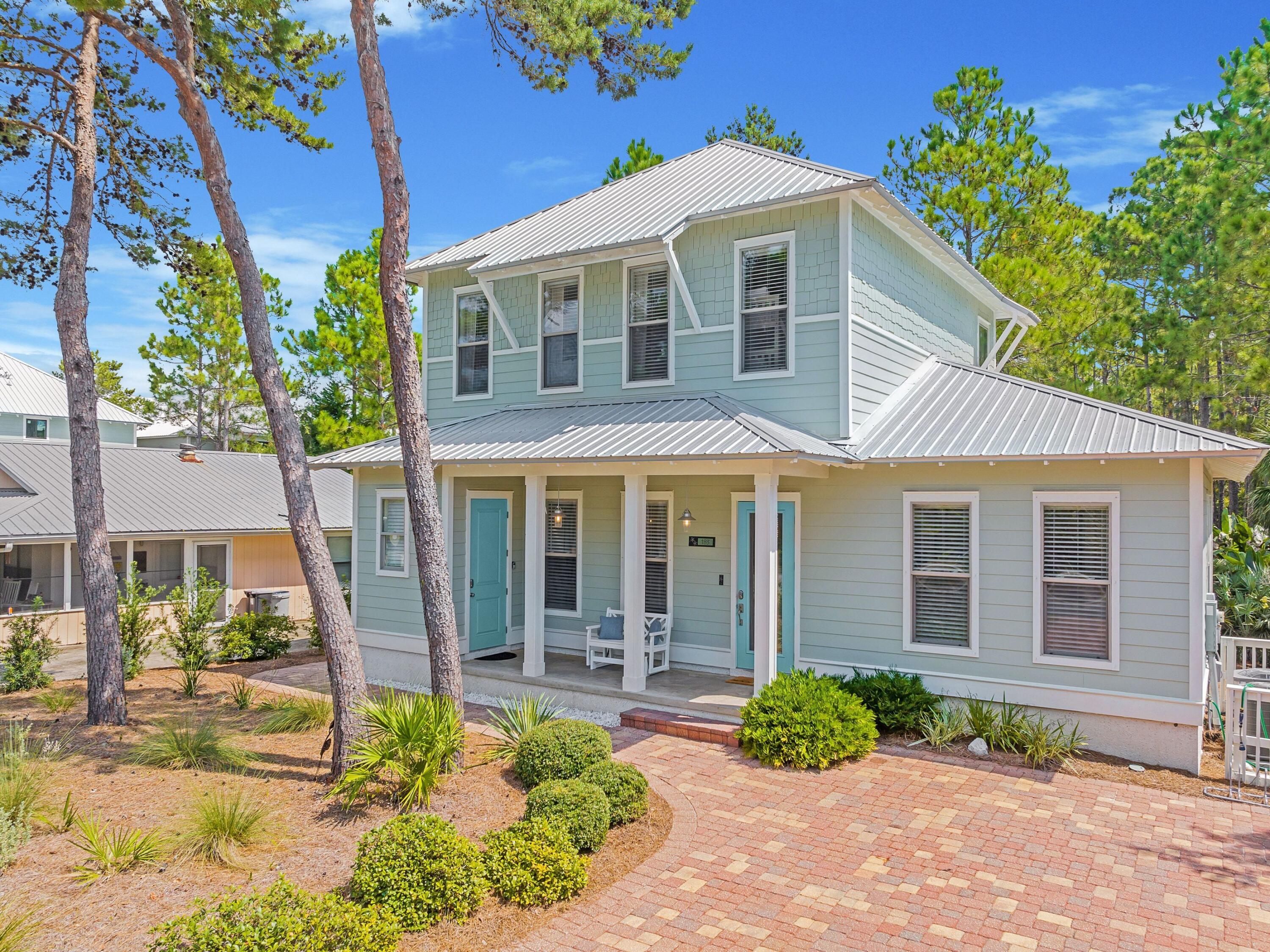 COTTAGES AT EASTERN LAKE - Residential