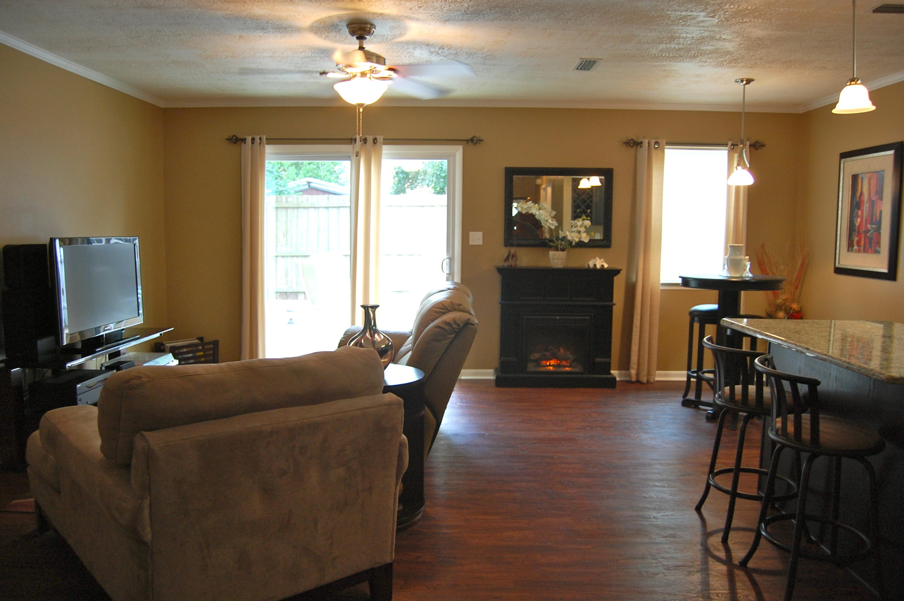 SANDALWOOD MANOR 1ST ADDN - Residential