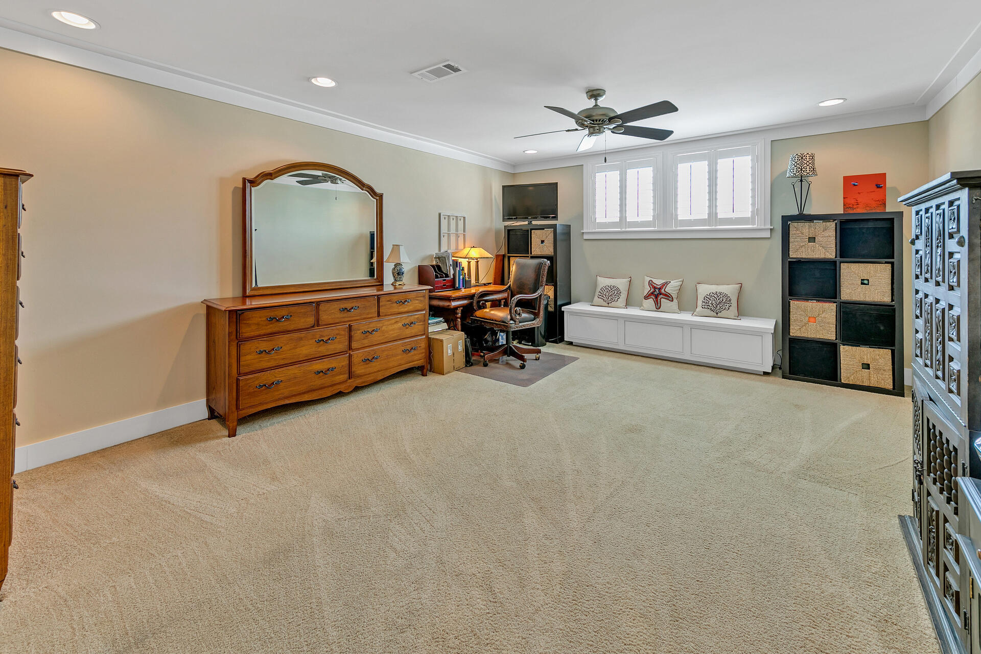 SPYGLASS HILL - Residential