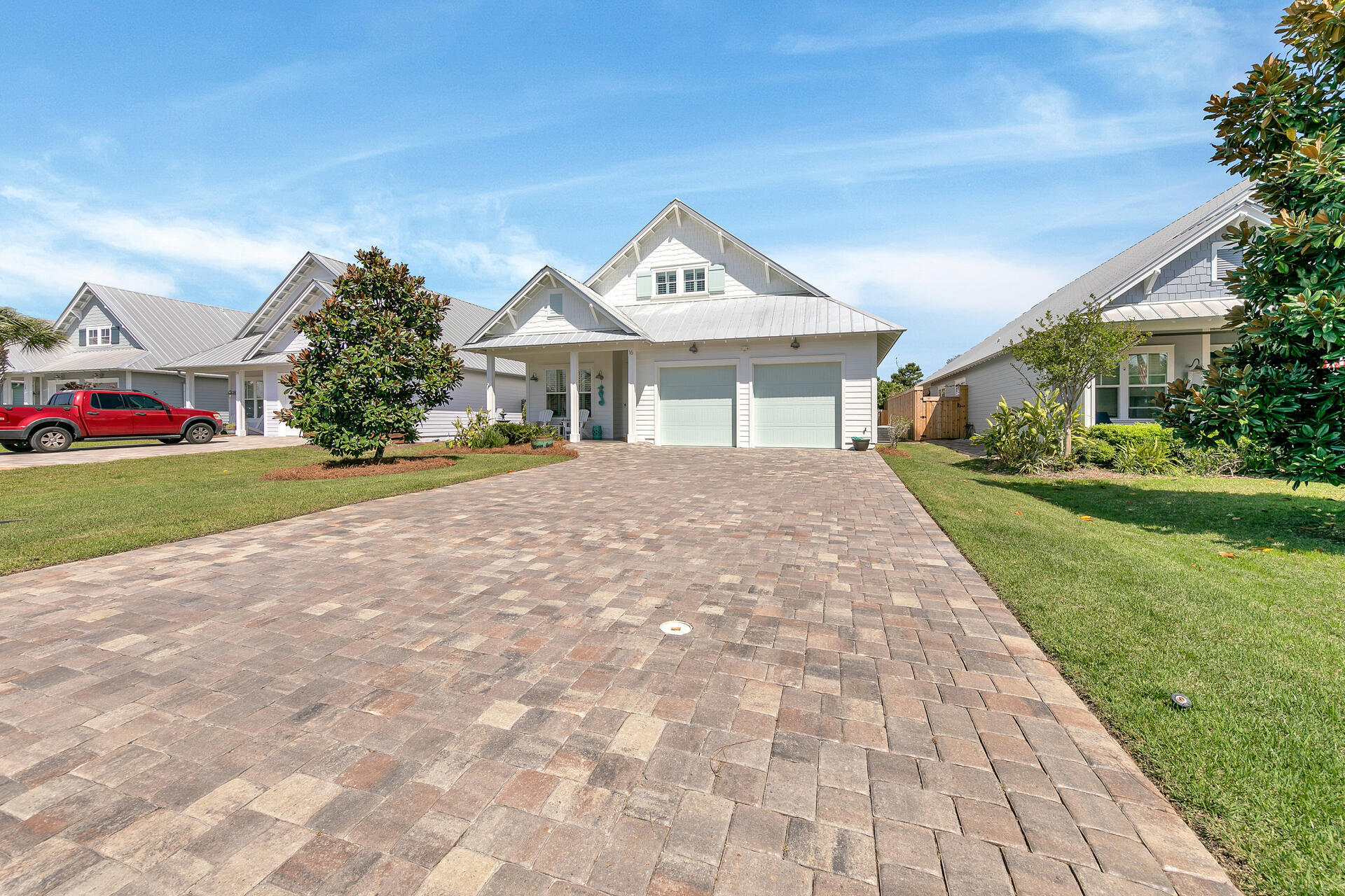 SPYGLASS HILL - Residential
