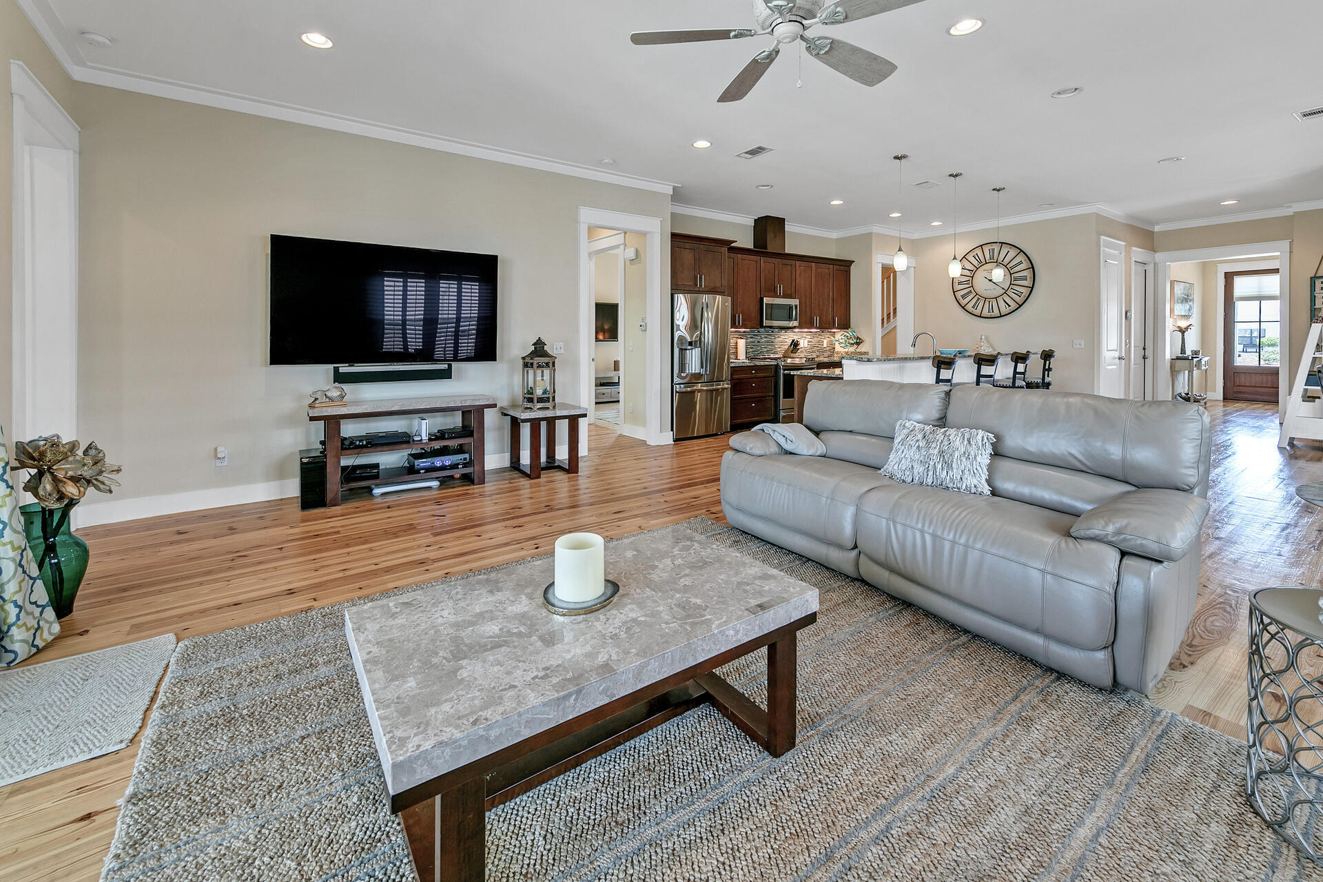 SPYGLASS HILL - Residential