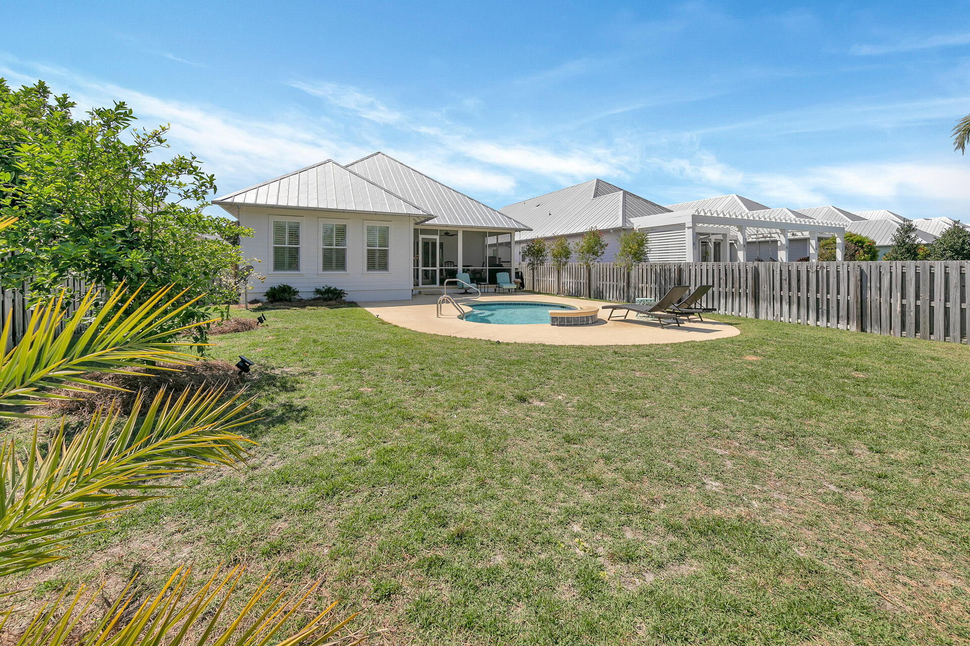 SPYGLASS HILL - Residential