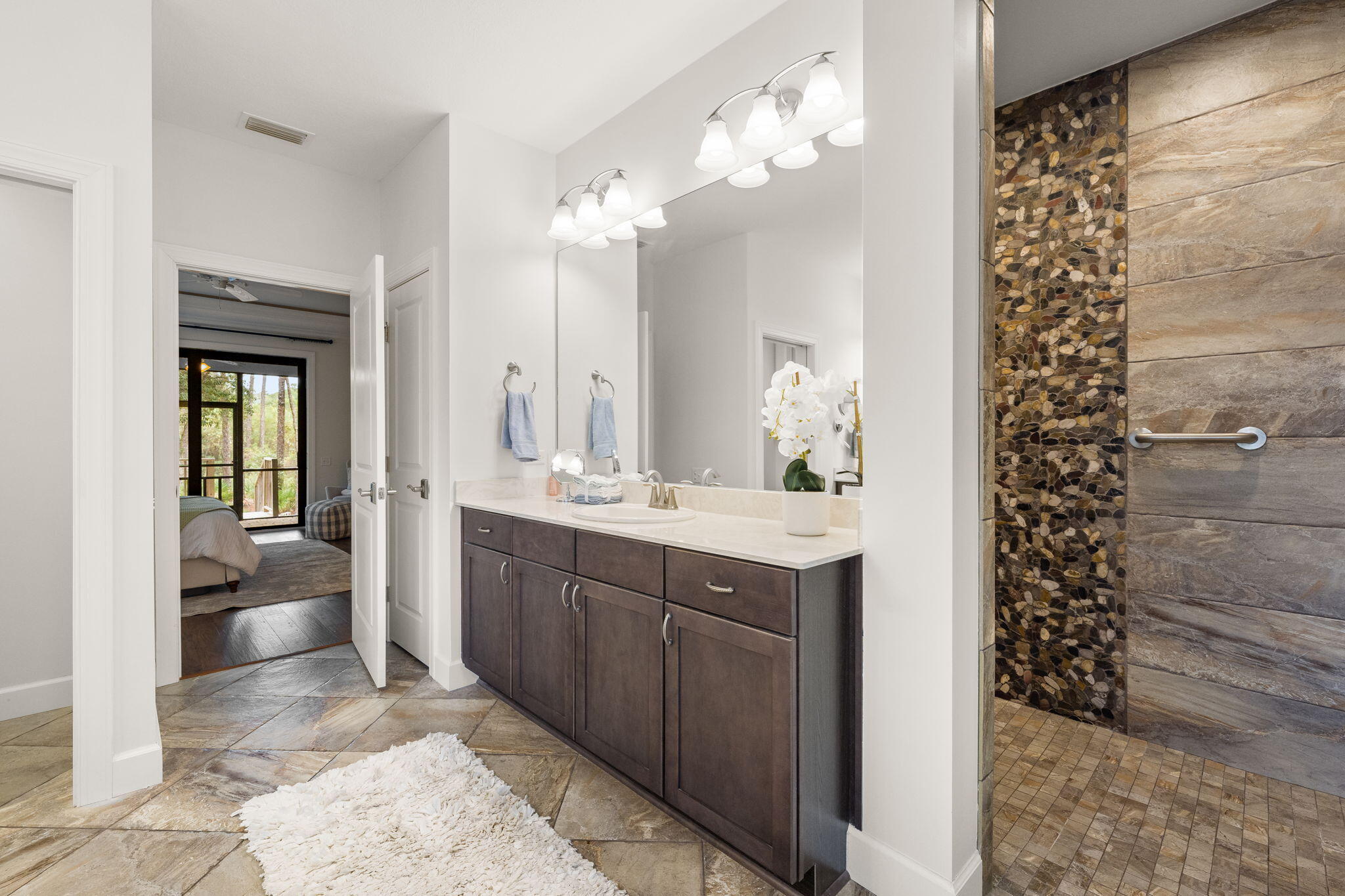 WILD HERON - Residential