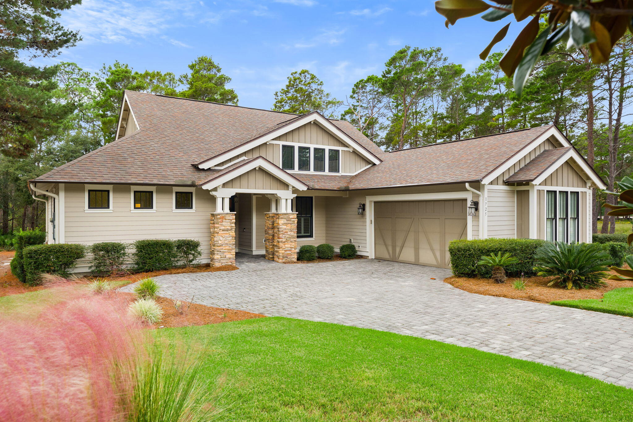 WILD HERON - Residential