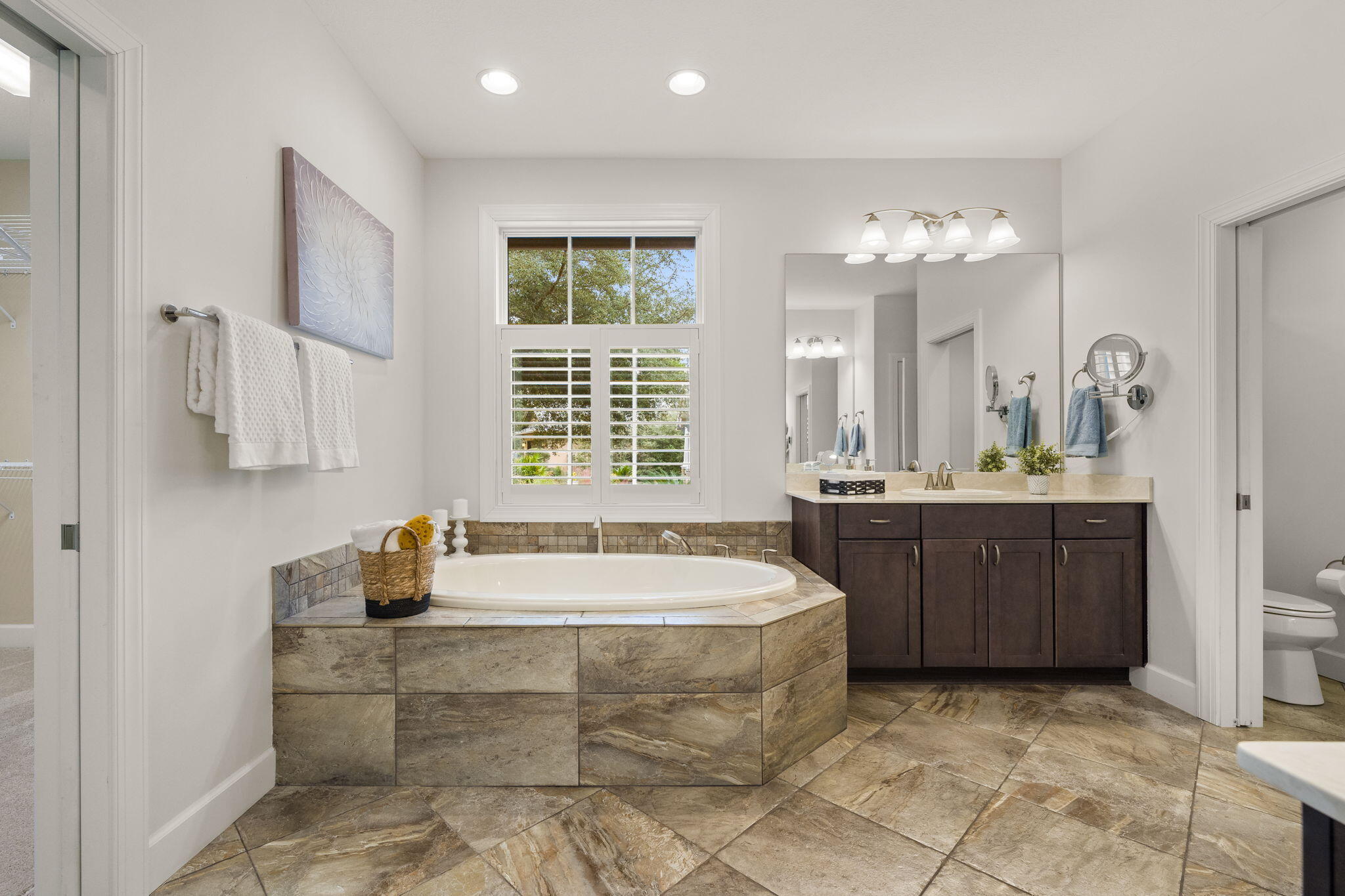 WILD HERON - Residential