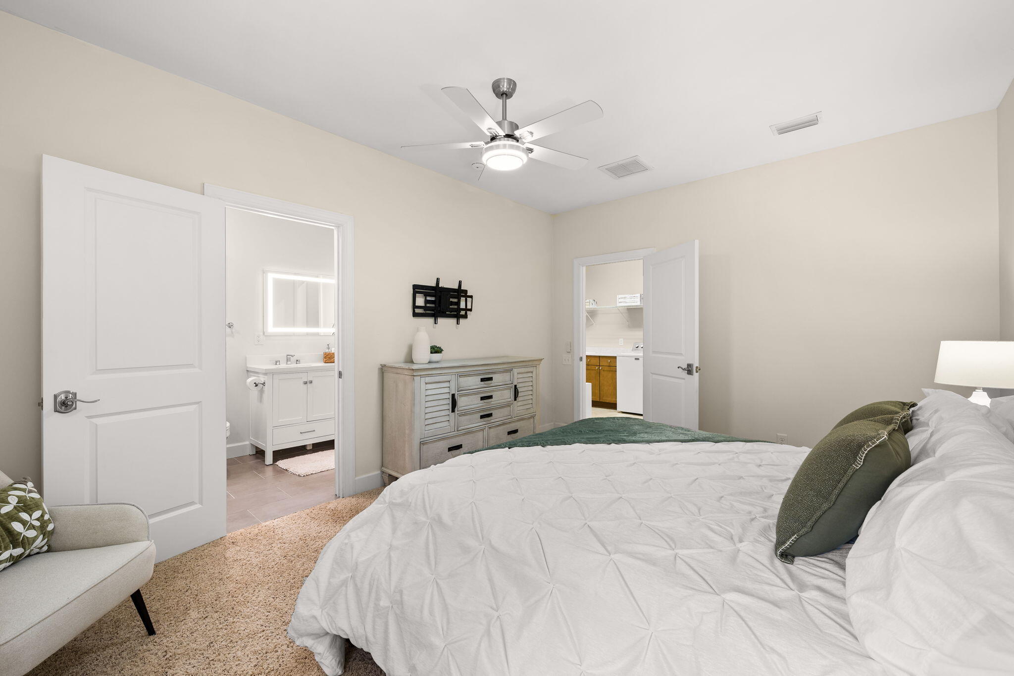 WILD HERON - Residential