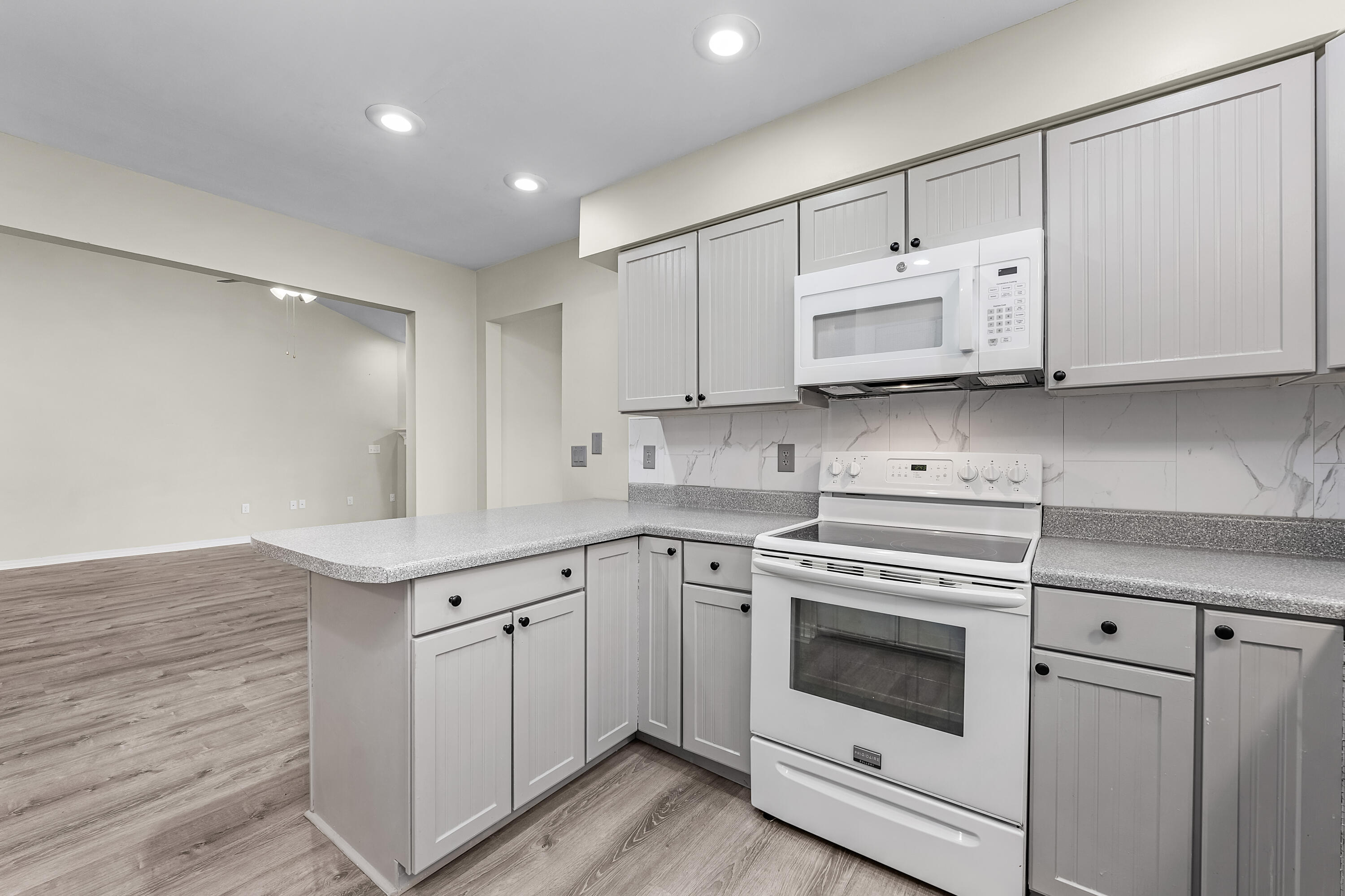 PINNACLE POINT - Residential