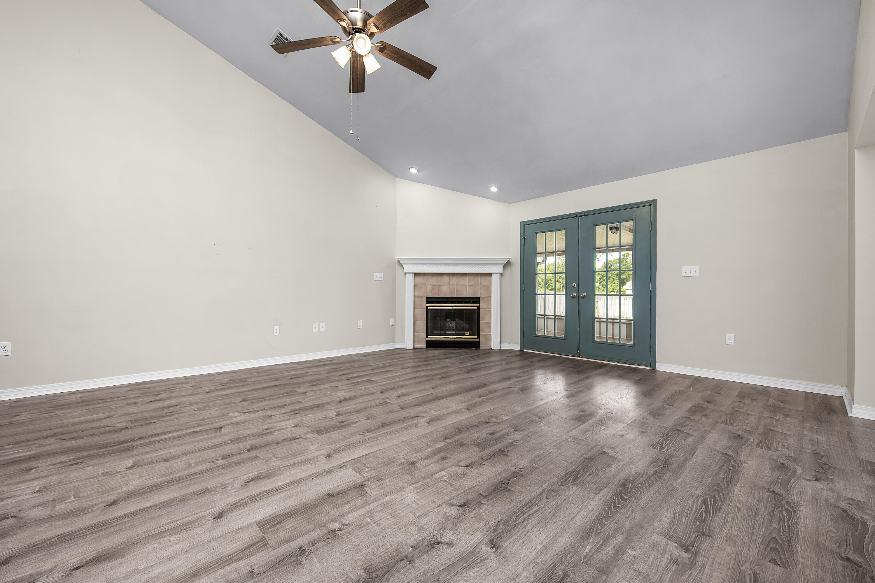 PINNACLE POINT - Residential