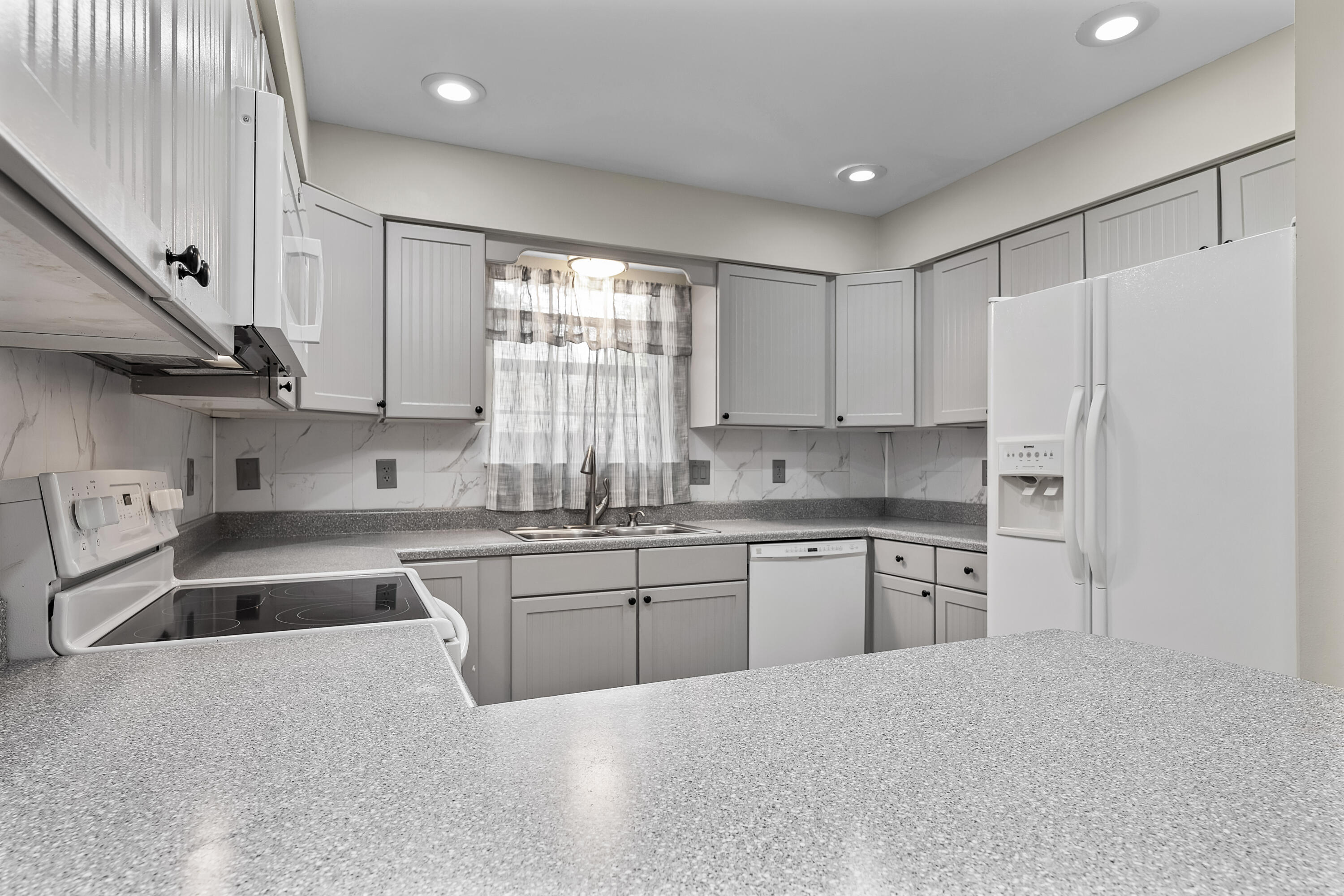 PINNACLE POINT - Residential