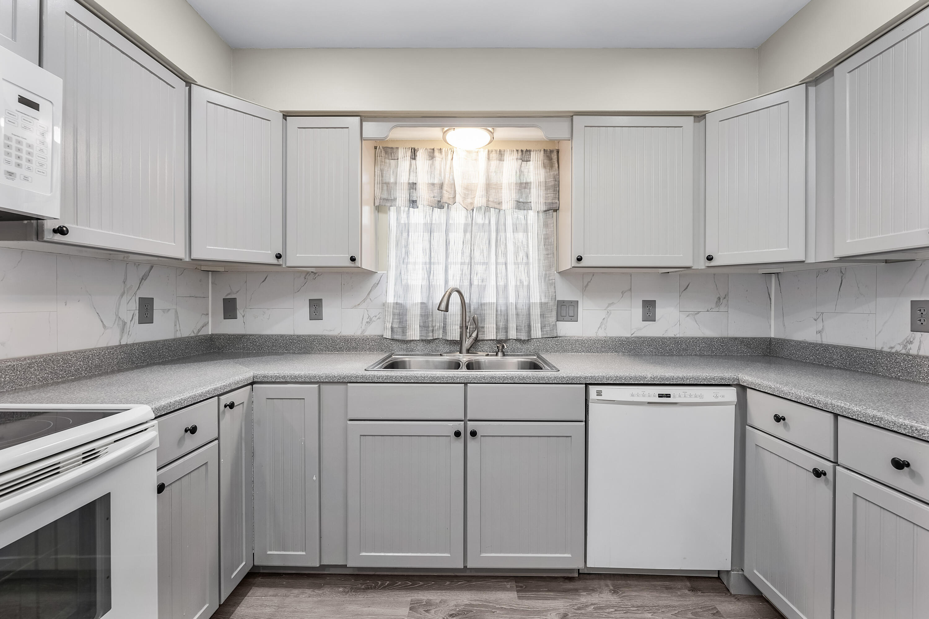 PINNACLE POINT - Residential