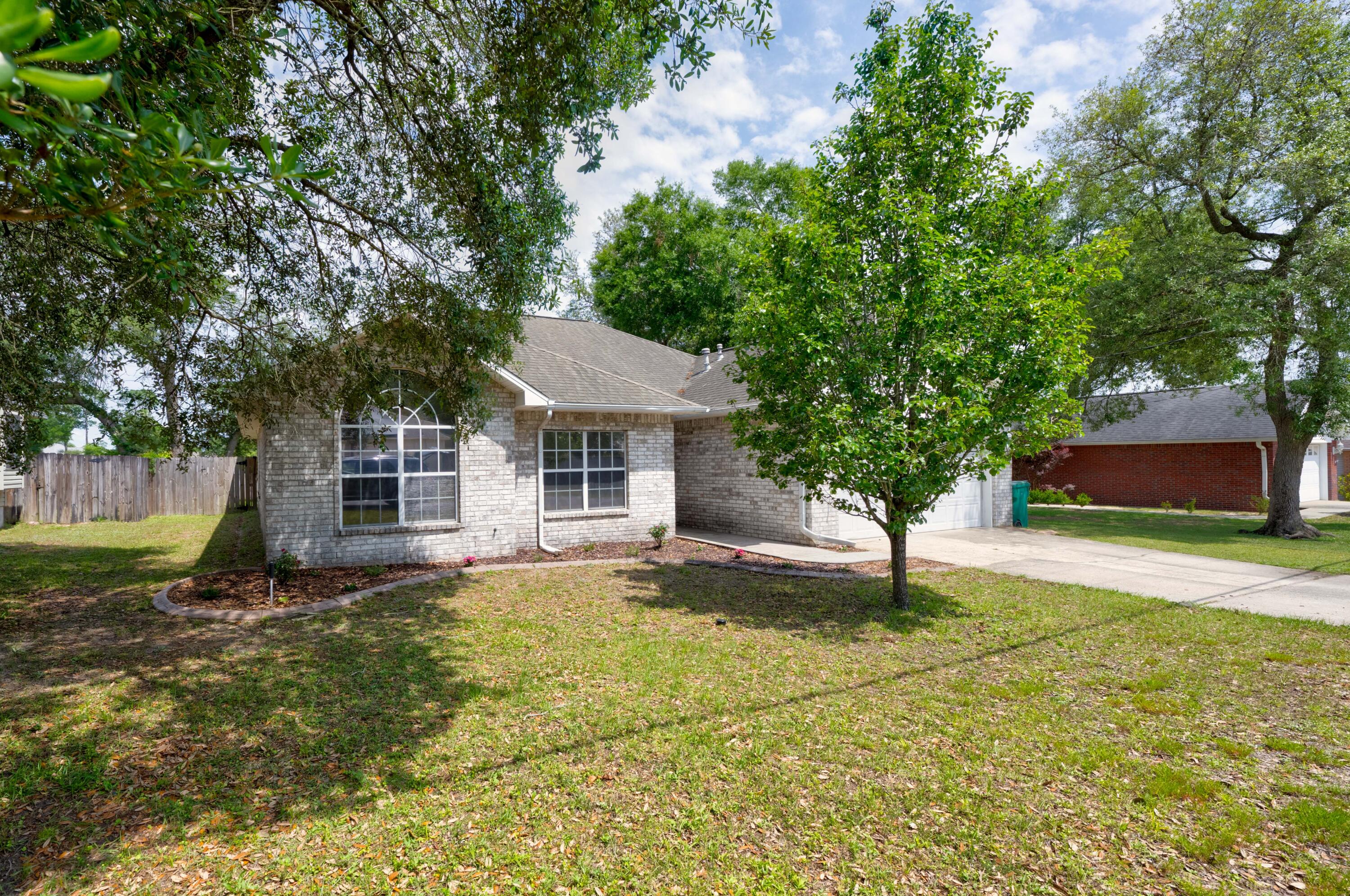 PINNACLE POINT - Residential