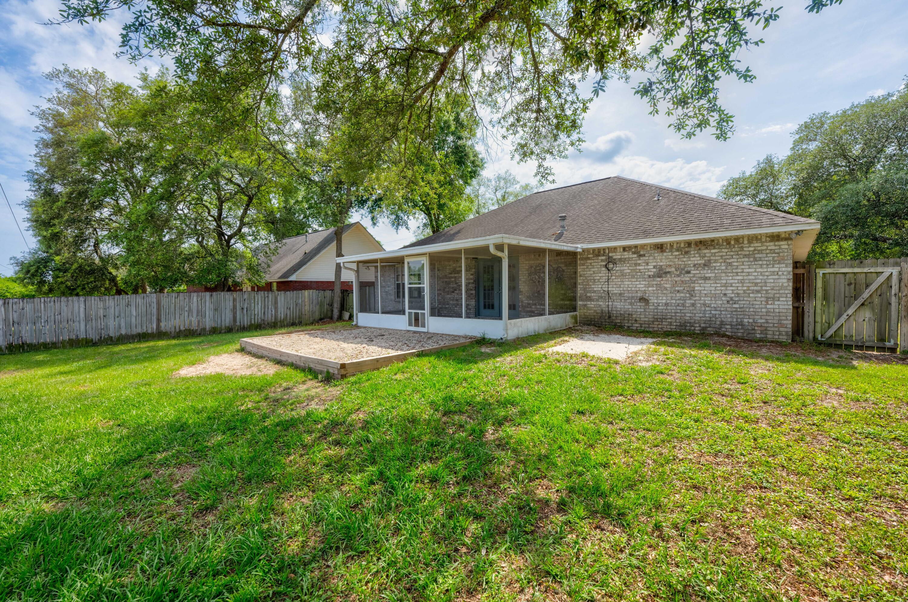 PINNACLE POINT - Residential