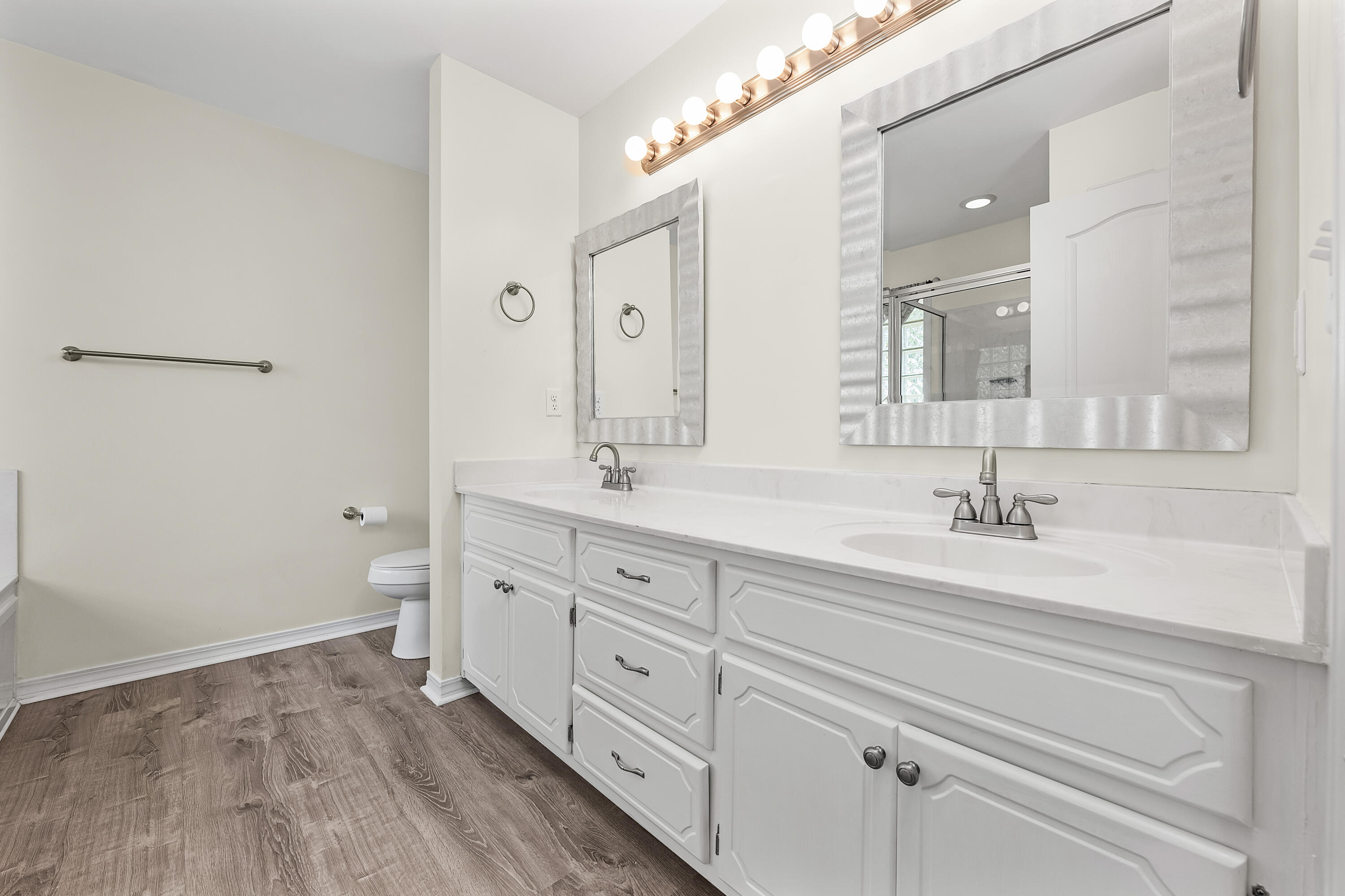 PINNACLE POINT - Residential