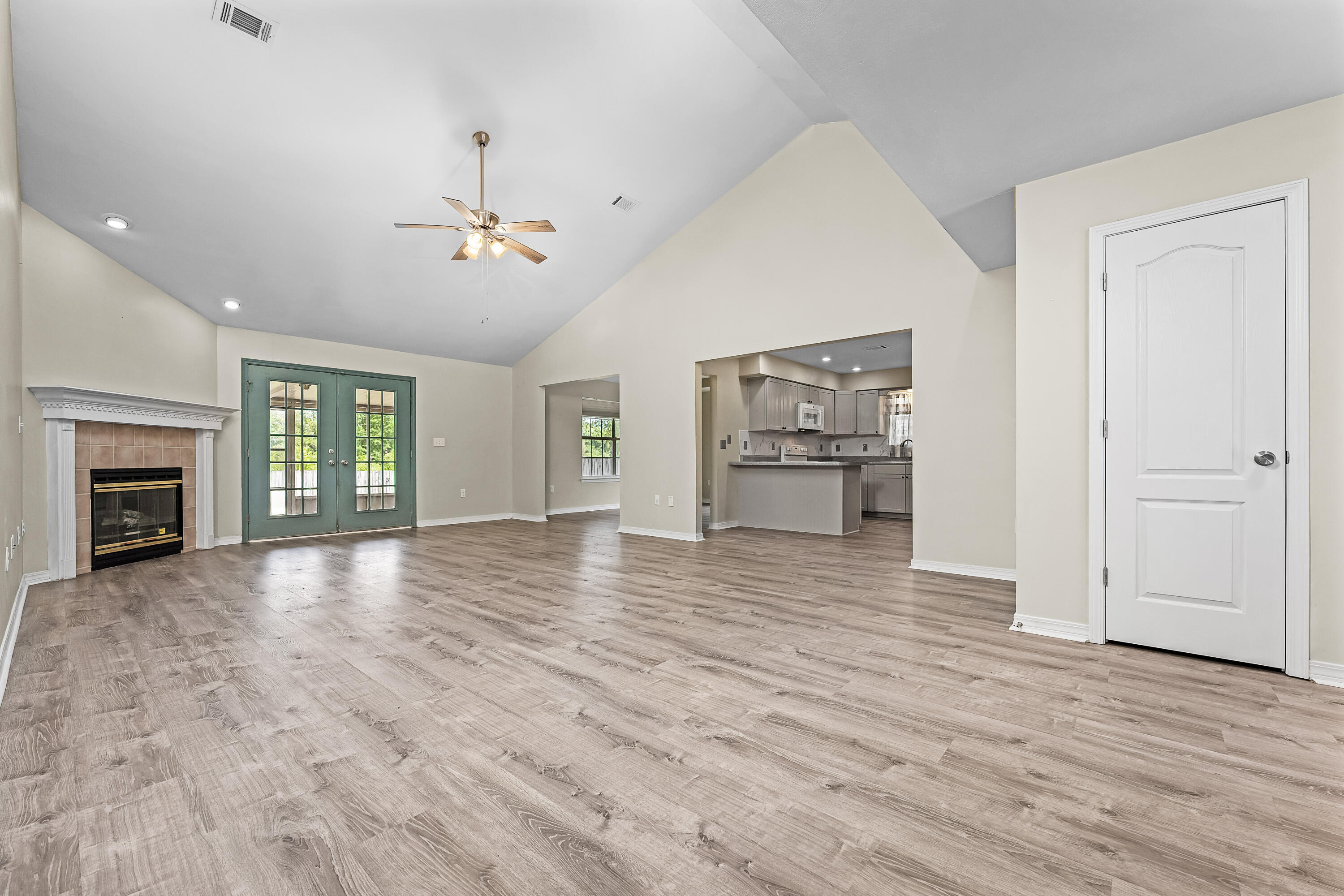 PINNACLE POINT - Residential