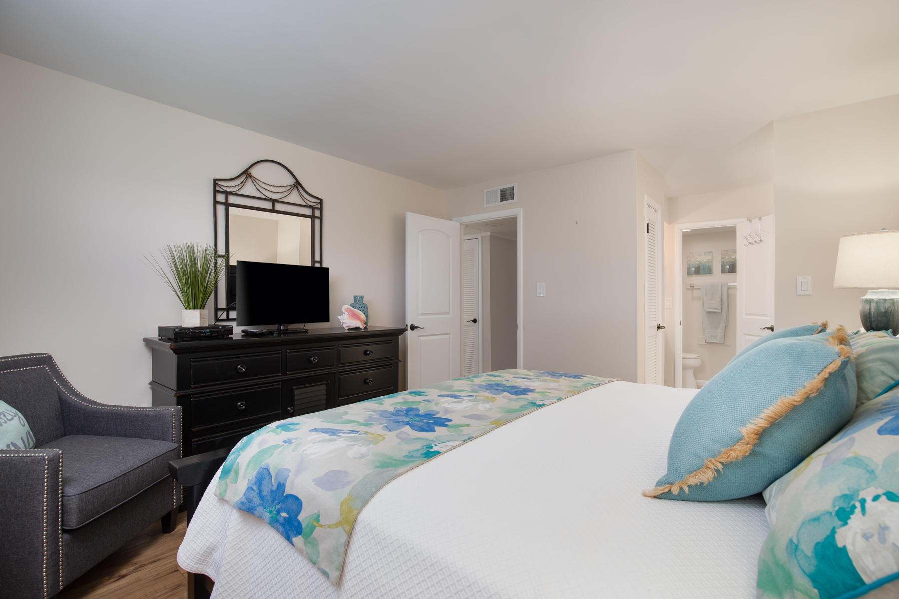 SEASCAPE CONDO GARDEN VILLA - Residential