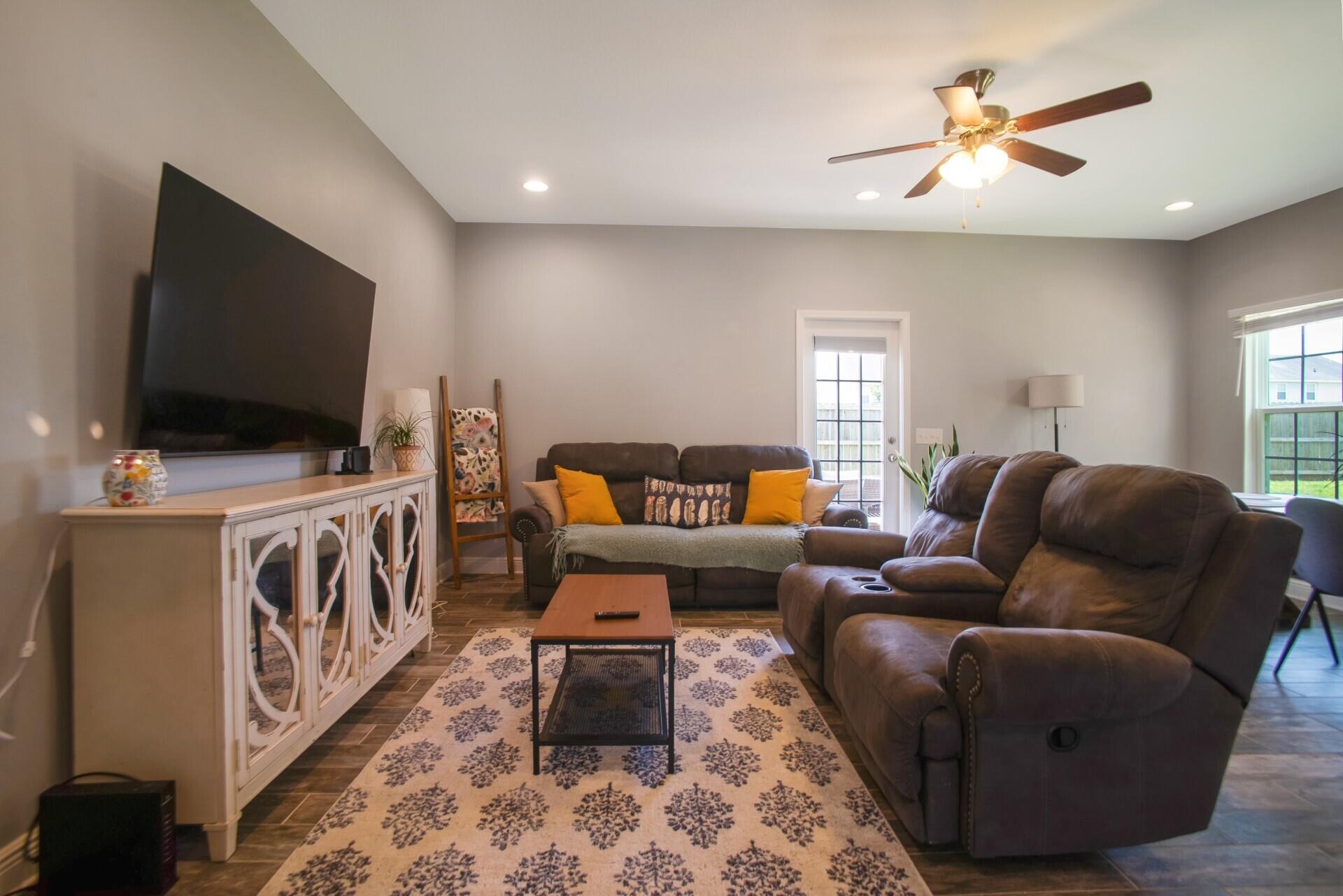 Iron Horse T/H - Residential Lease