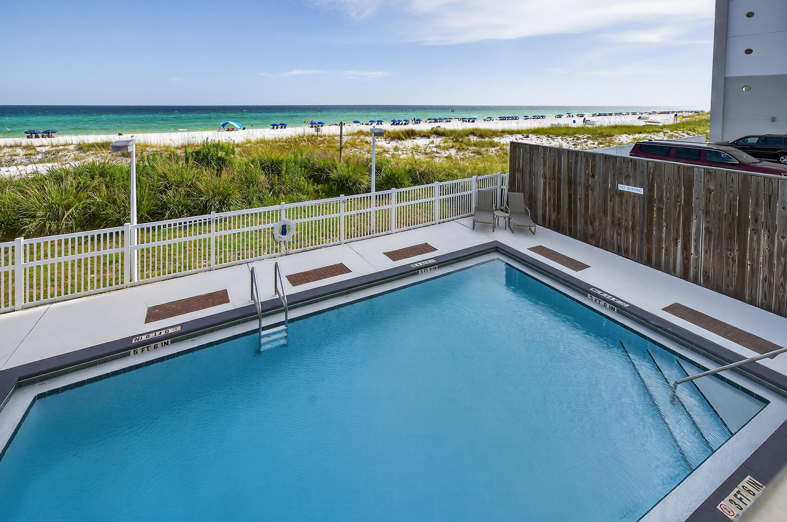 SEAFARER CONDO - Residential