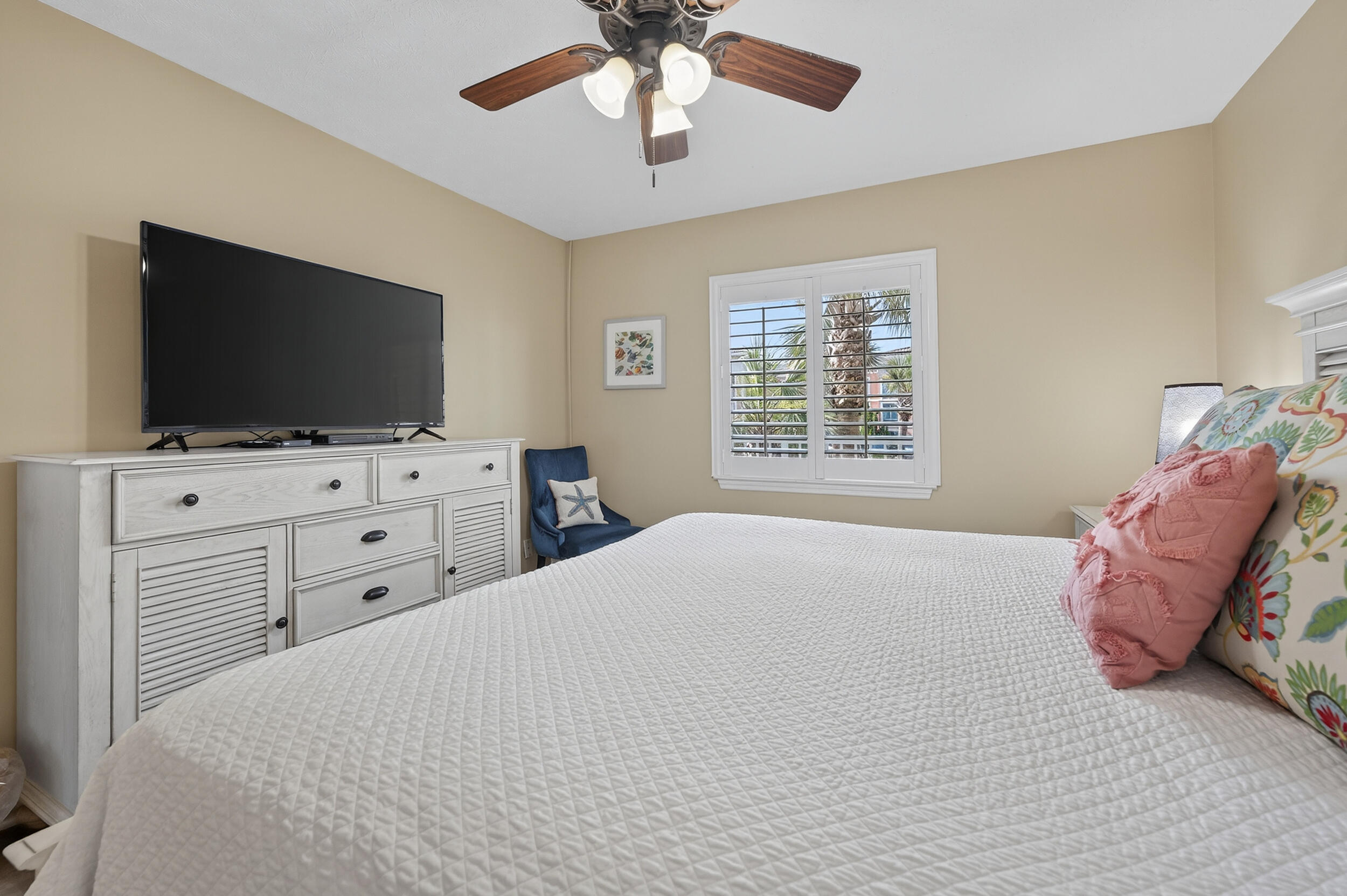 SEAFARER CONDO - Residential