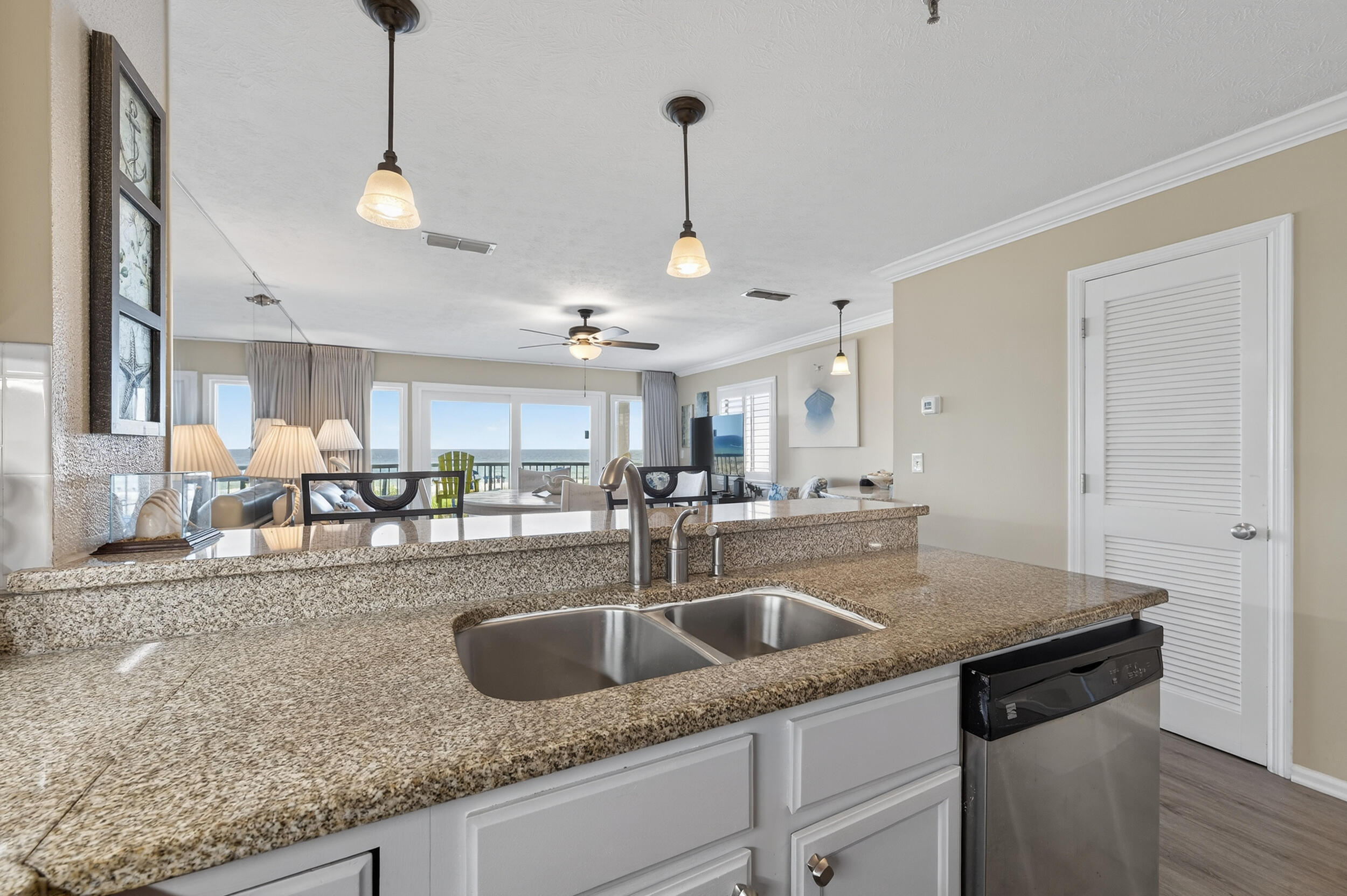 SEAFARER CONDO - Residential
