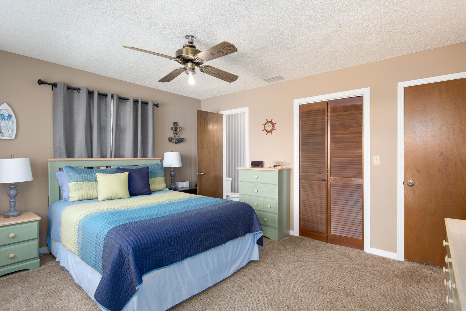 Fair Oaks Condominiums - Residential