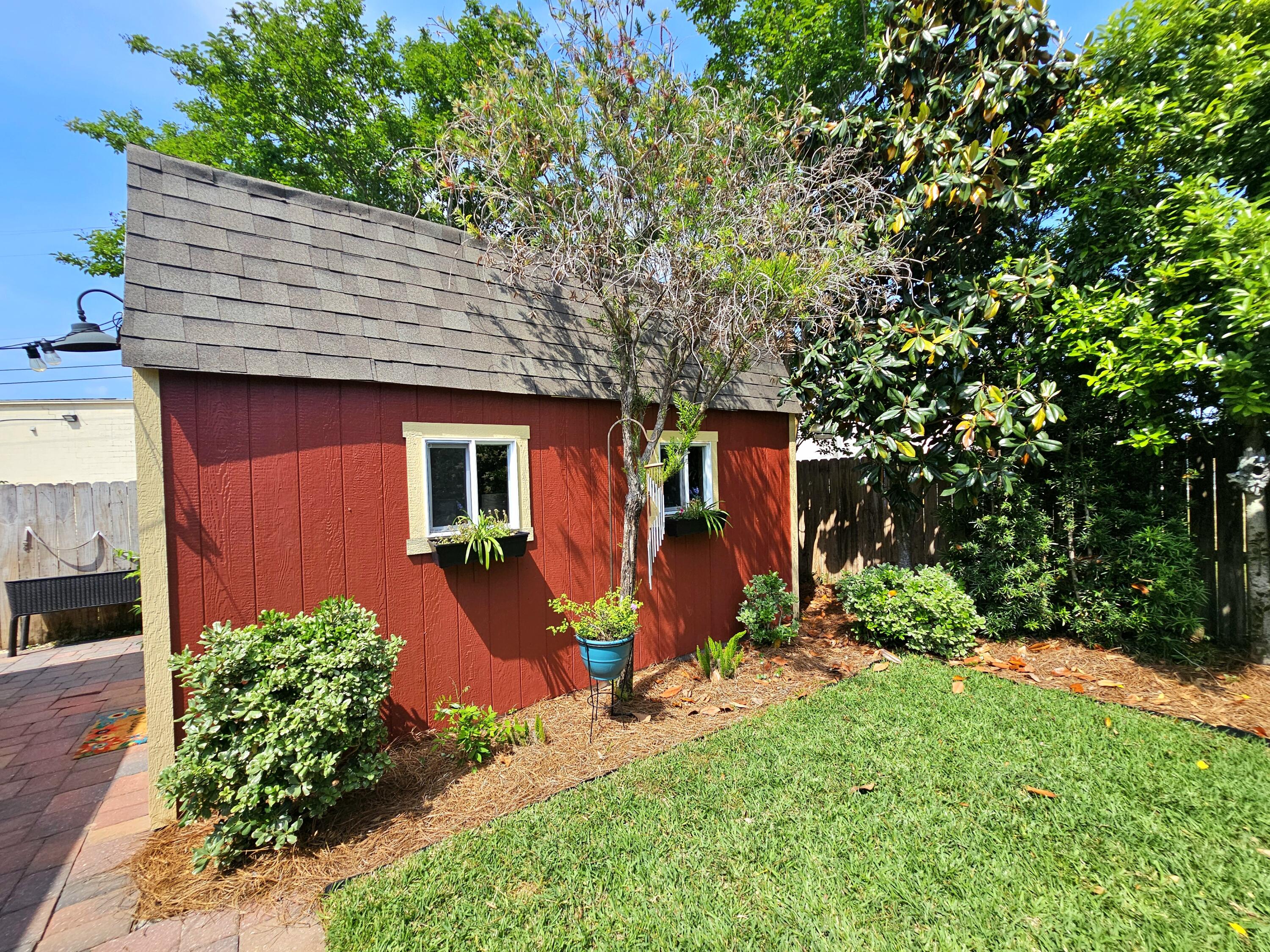MAJESTIC OAKS - Residential
