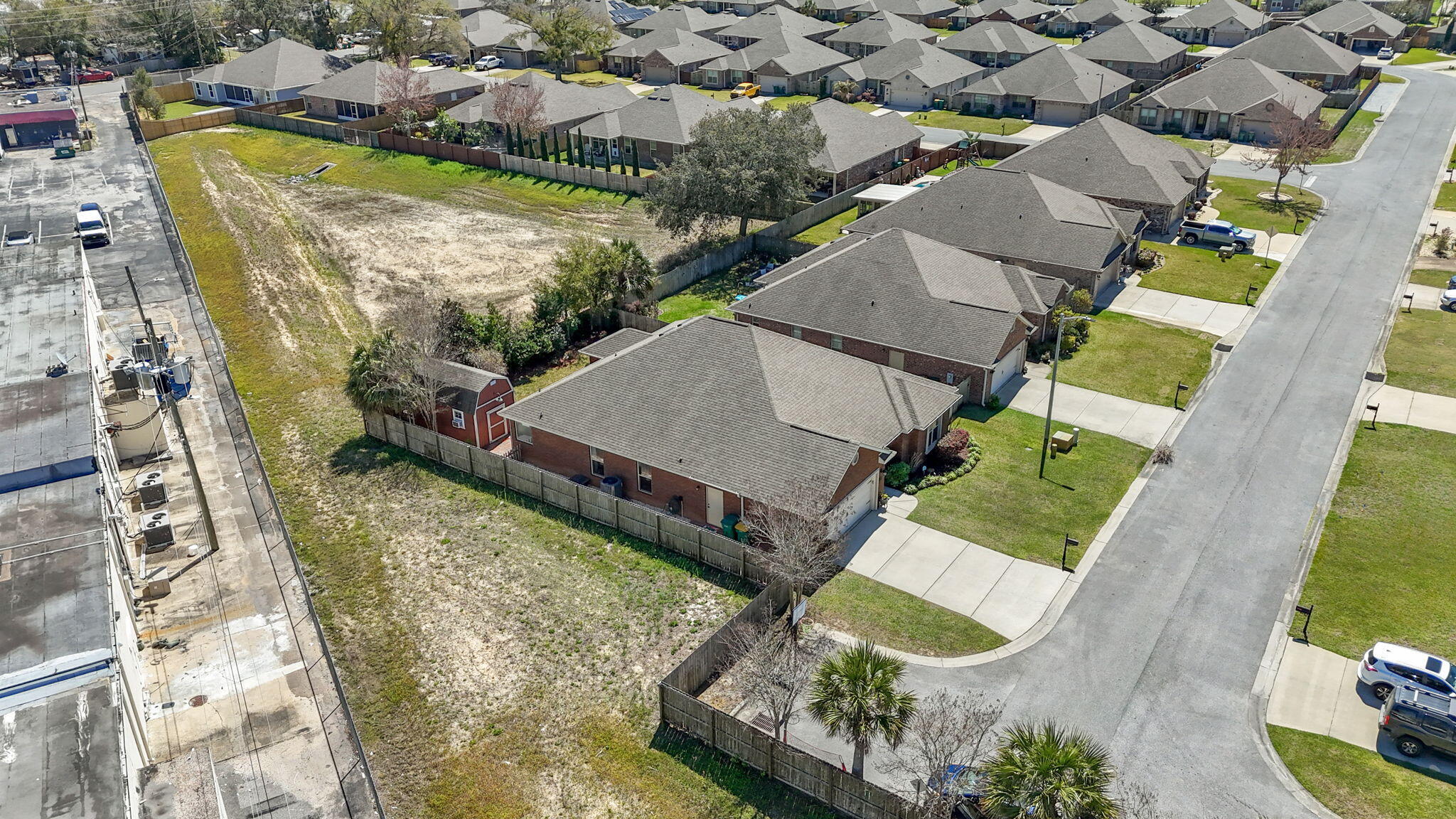 MAJESTIC OAKS - Residential