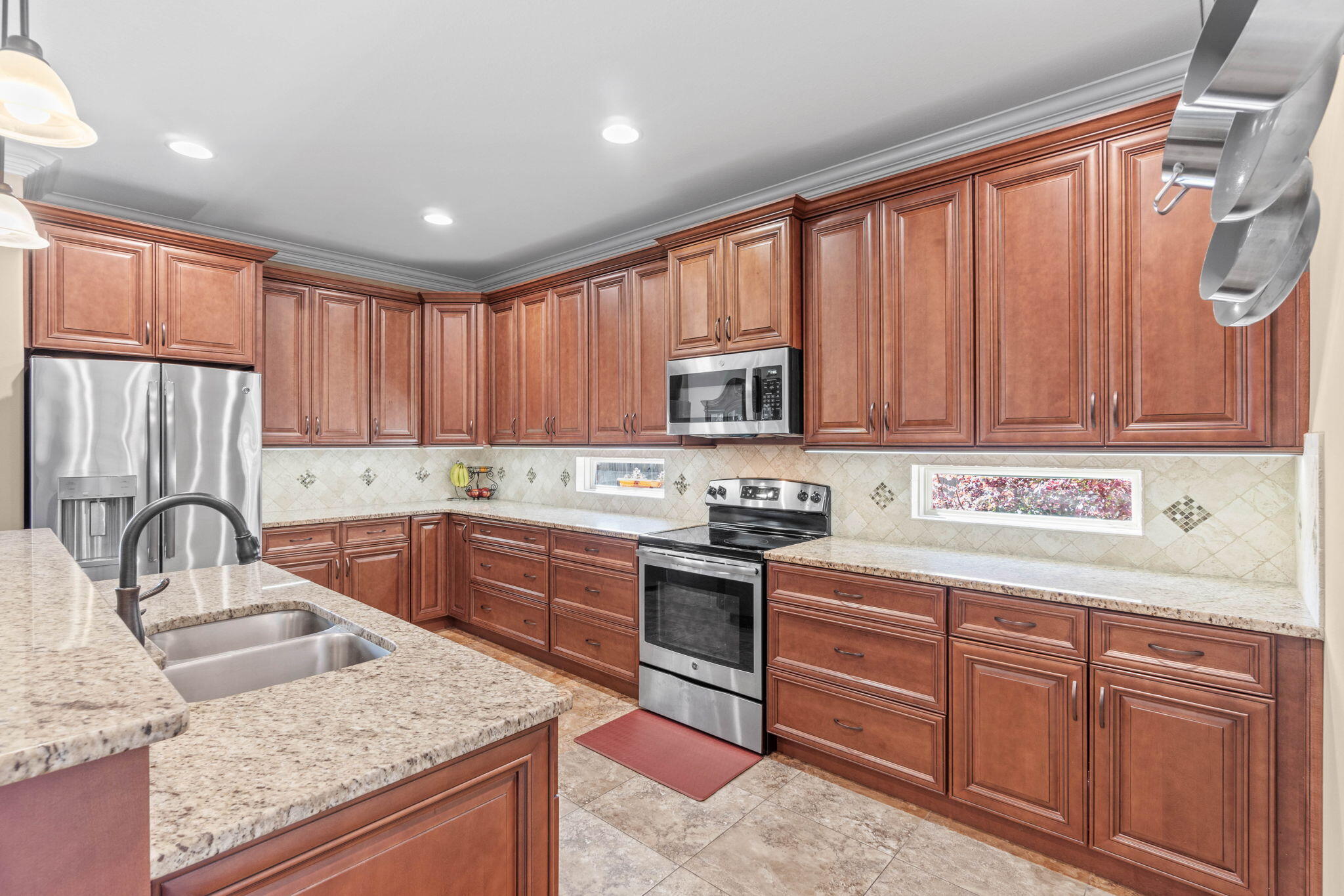 MAJESTIC OAKS - Residential