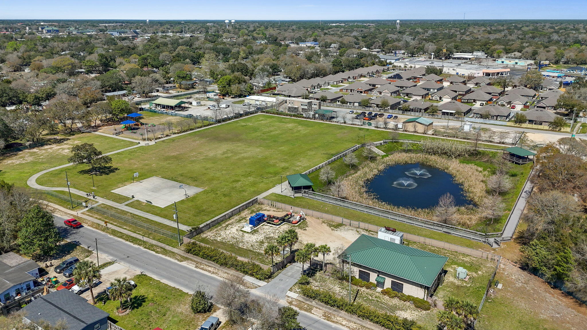 MAJESTIC OAKS - Residential