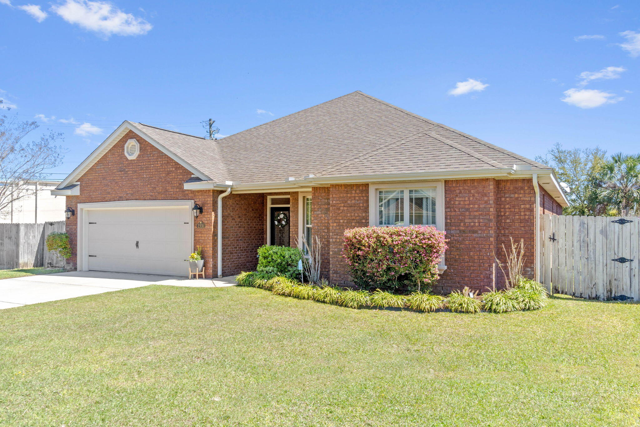 MAJESTIC OAKS - Residential