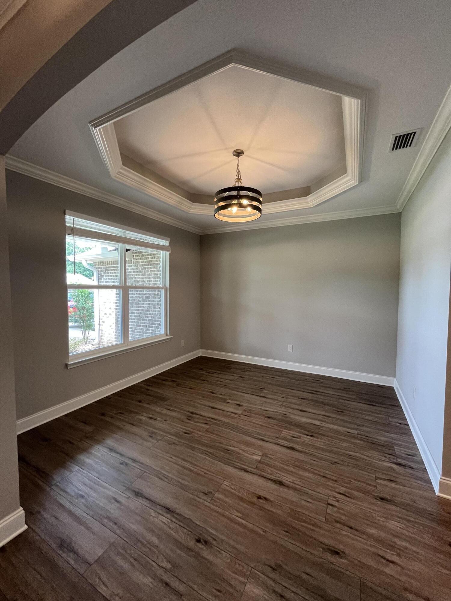 BAY RIDGE ADD LOT 14 BLK 1 - Residential Lease