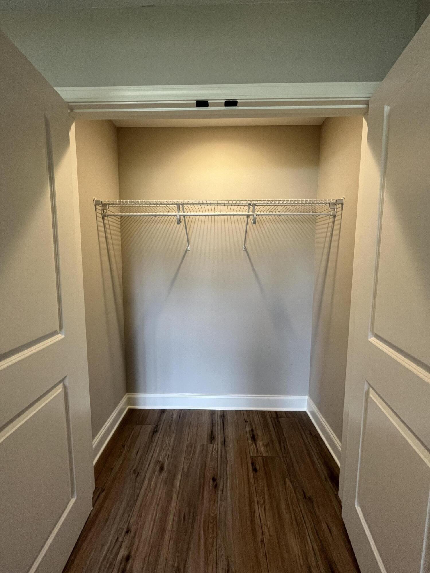 BAY RIDGE ADD LOT 14 BLK 1 - Residential Lease