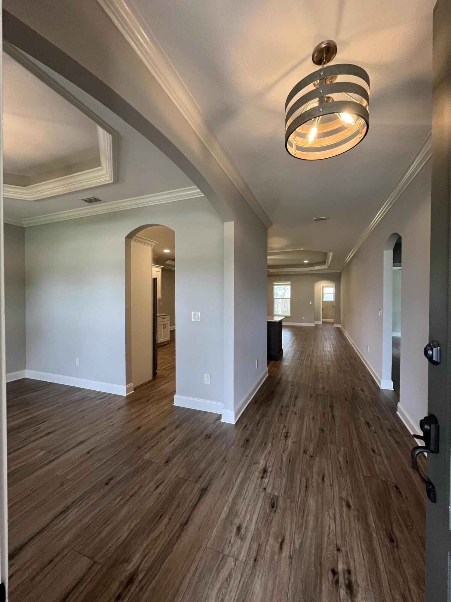 BAY RIDGE ADD LOT 14 BLK 1 - Residential Lease