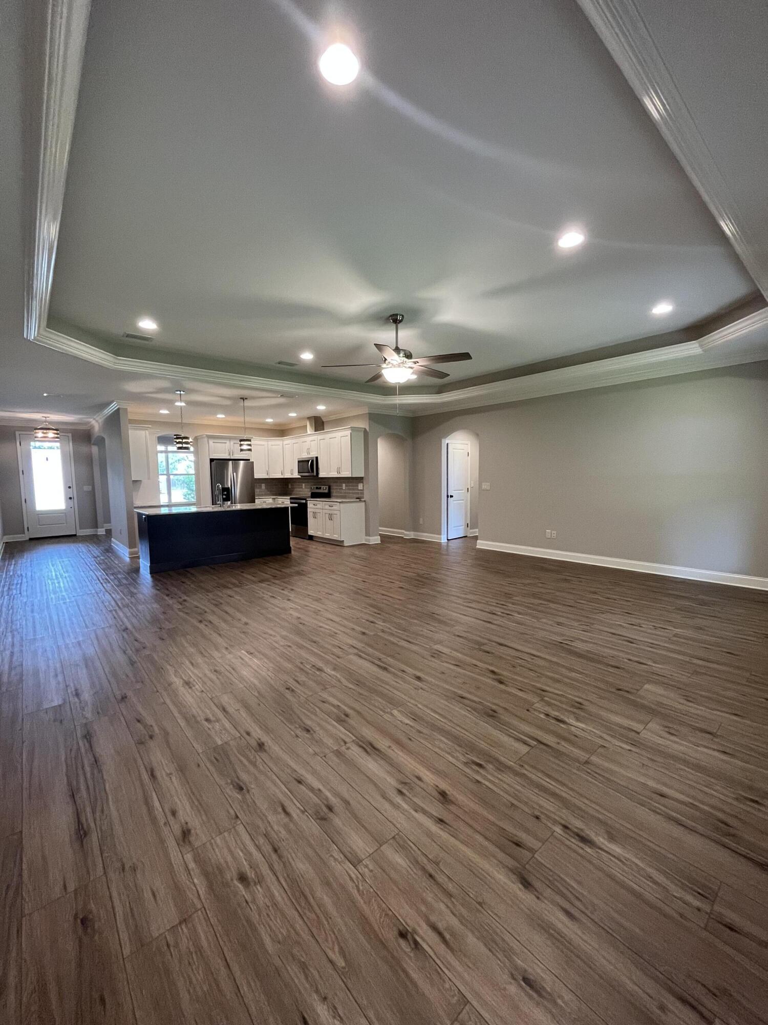 BAY RIDGE ADD LOT 14 BLK 1 - Residential Lease