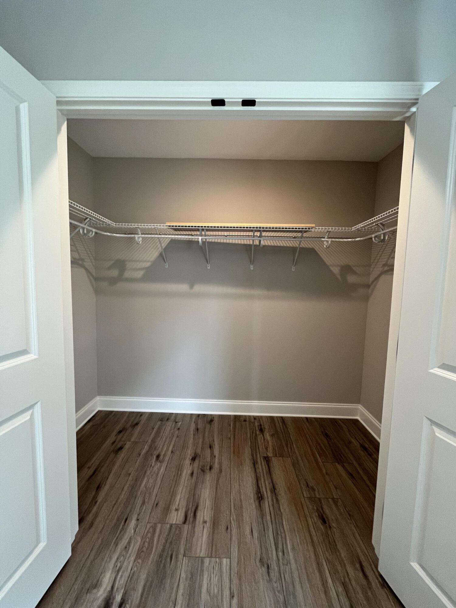 BAY RIDGE ADD LOT 14 BLK 1 - Residential Lease