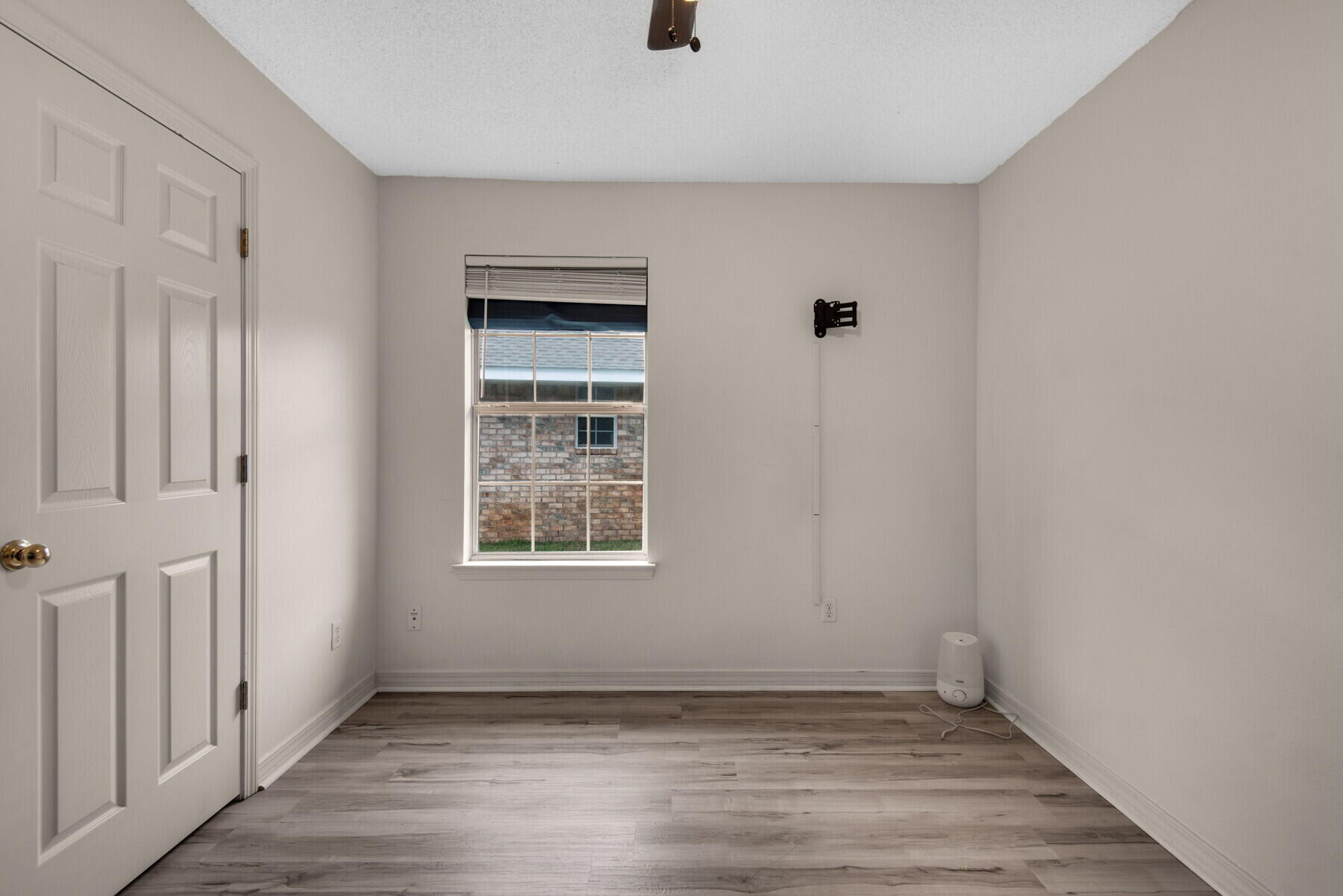 PARKER'S LANDING - Residential Lease