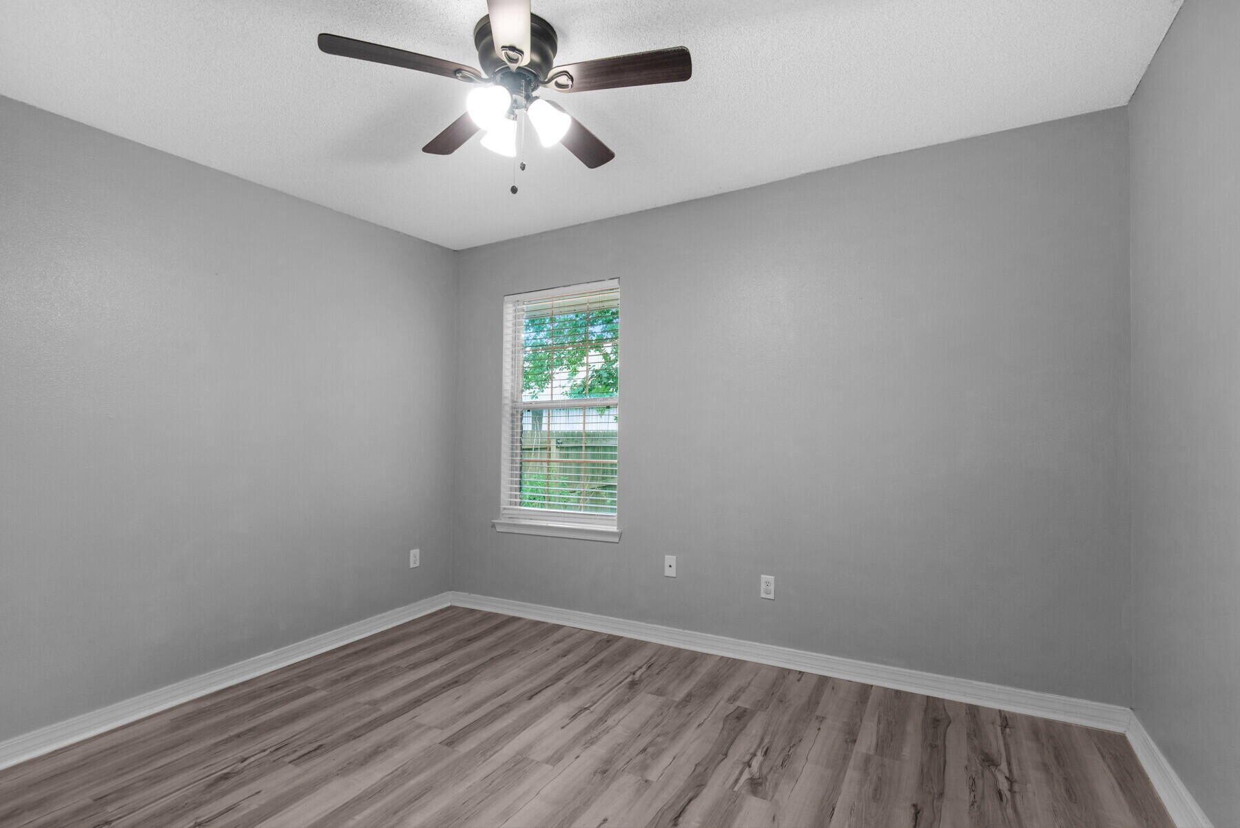 PARKER'S LANDING - Residential Lease